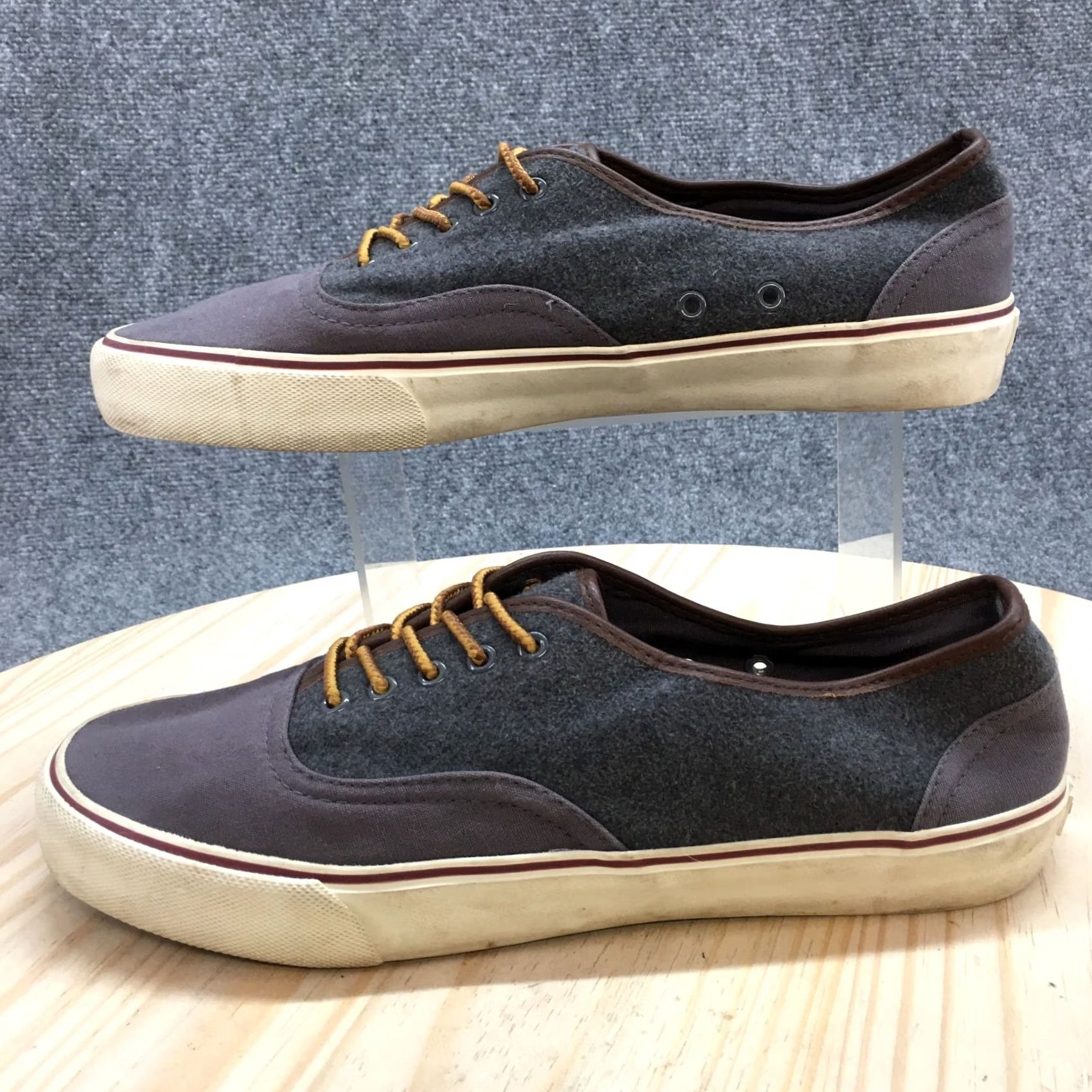 American Eagle Outfitters American Eagle Outfitters Shoes Mens 10 Low Top Lace Up Sneakers Gray Canvas Sneaker Mens Size 10 Gray Canvas Size US M / EU 48-50 / 2 - 2 Thumbnail