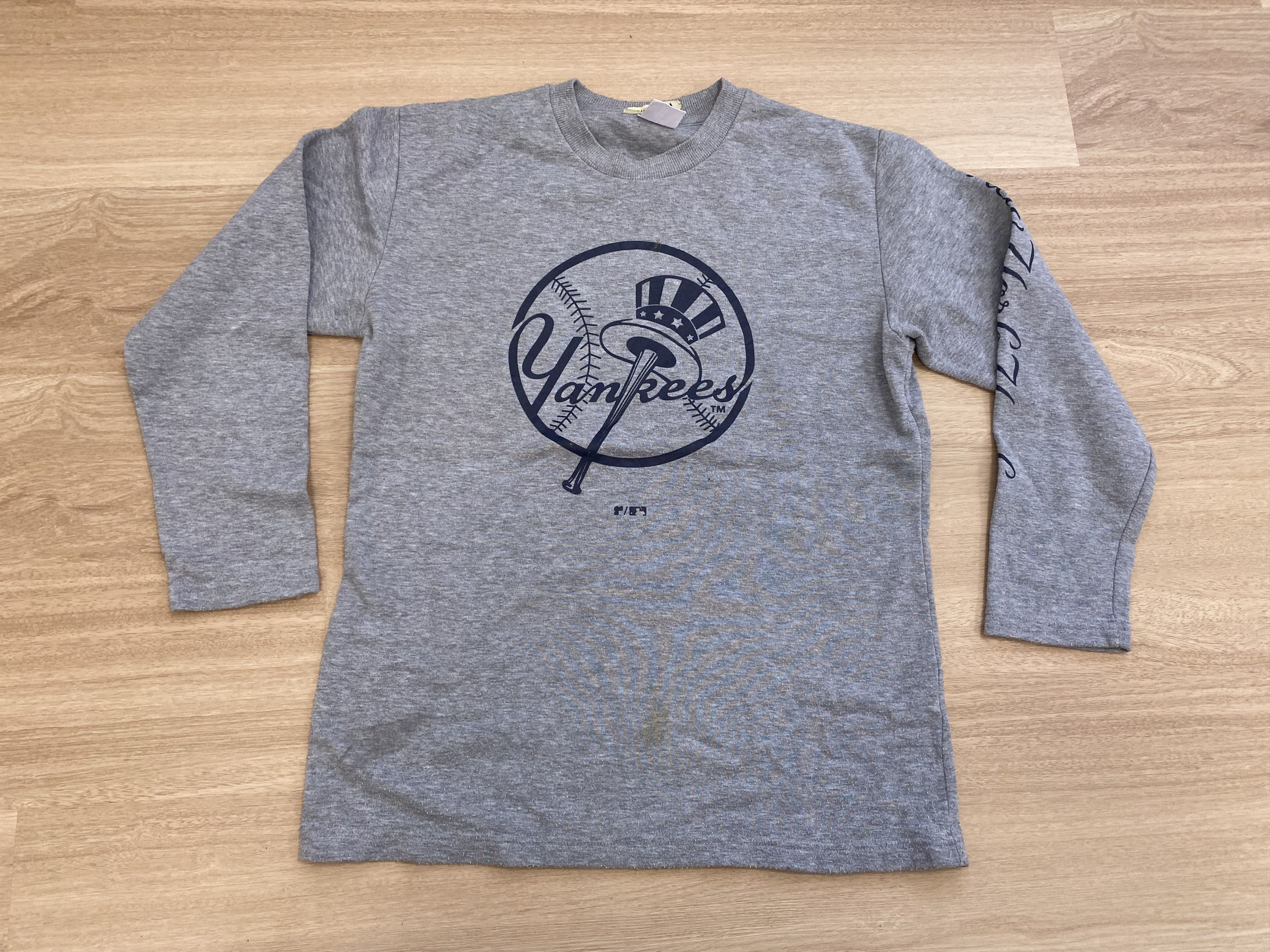 New York Yankees yankess long sleeve size L Size US L / EU 52-54 / 3 - 1 Thumbnail