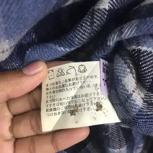 Uniqlo Japanese Brand Uniqlo Plaid Tartan Flannel Shirt Size US M / EU 48-50 / 2 - 5 Thumbnail