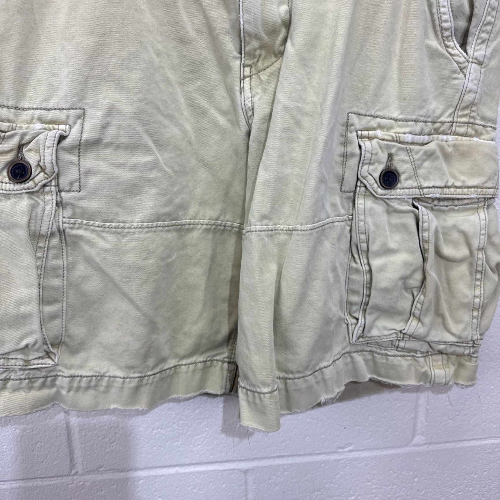 American Eagle Outfitters VINTAGE American Eagle Cargo Shorts Mens Size 34 Canvas Distressed Casual Summer Fall Spring Baggy Size US 34 / EU 50 - 6 Thumbnail