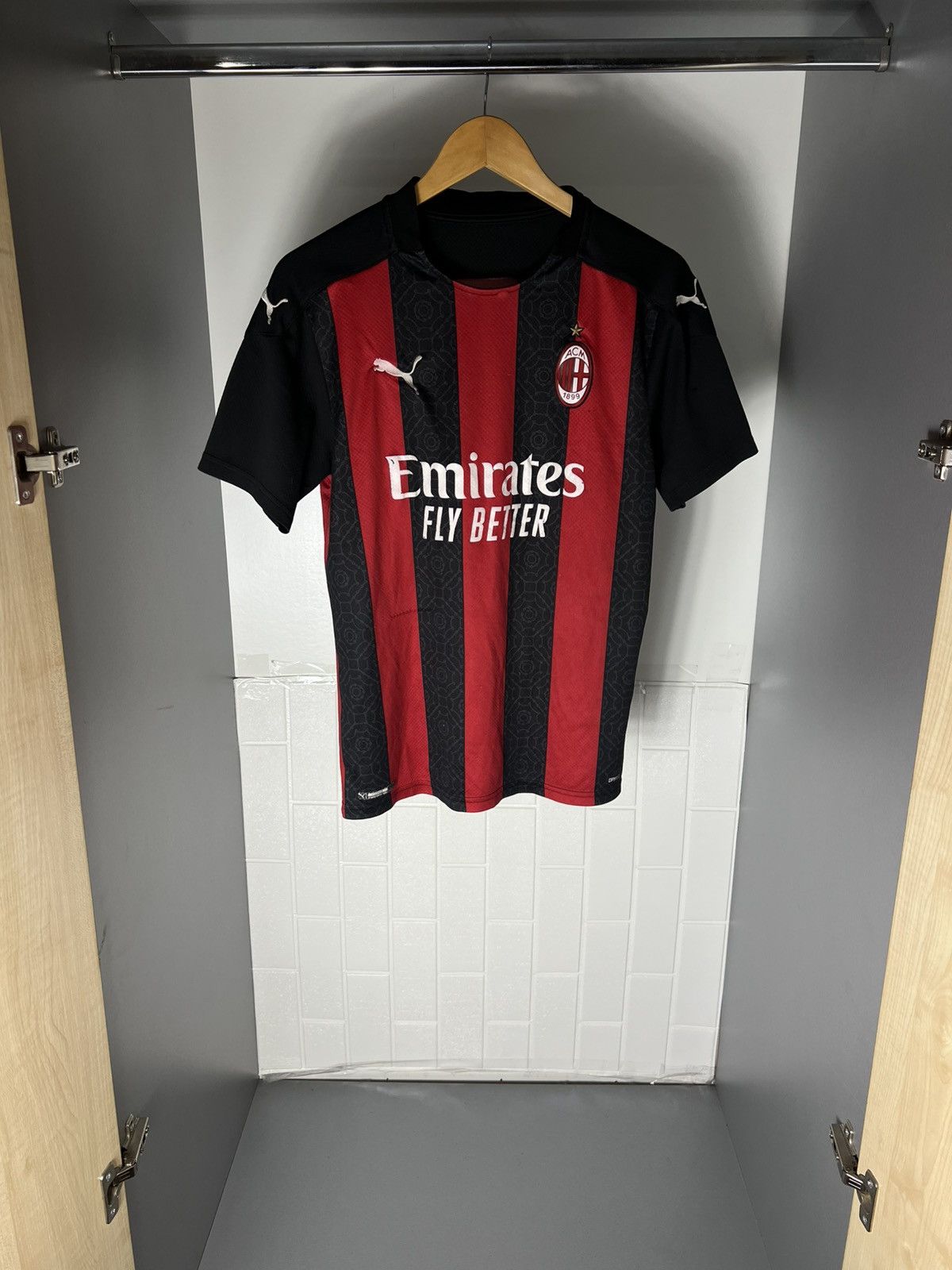 Puma VINTAGE PUMA FC AC MILAN INTER ITALY SOCCER JERSEY Y2K 90s Size US M / EU 48-50 / 2 - 2 Thumbnail