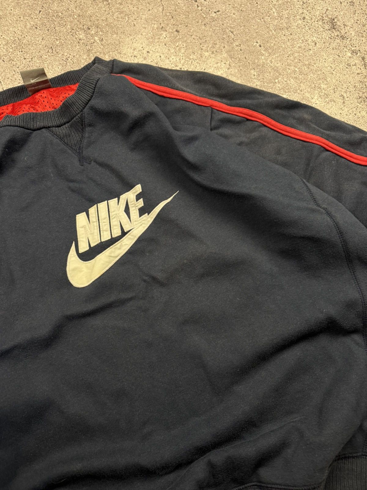Nike Rare! Vintage Nike Big Logo Sweatshirt 90s Y2K Embroidered Size US XL / EU 56 / 4 - 4 Thumbnail