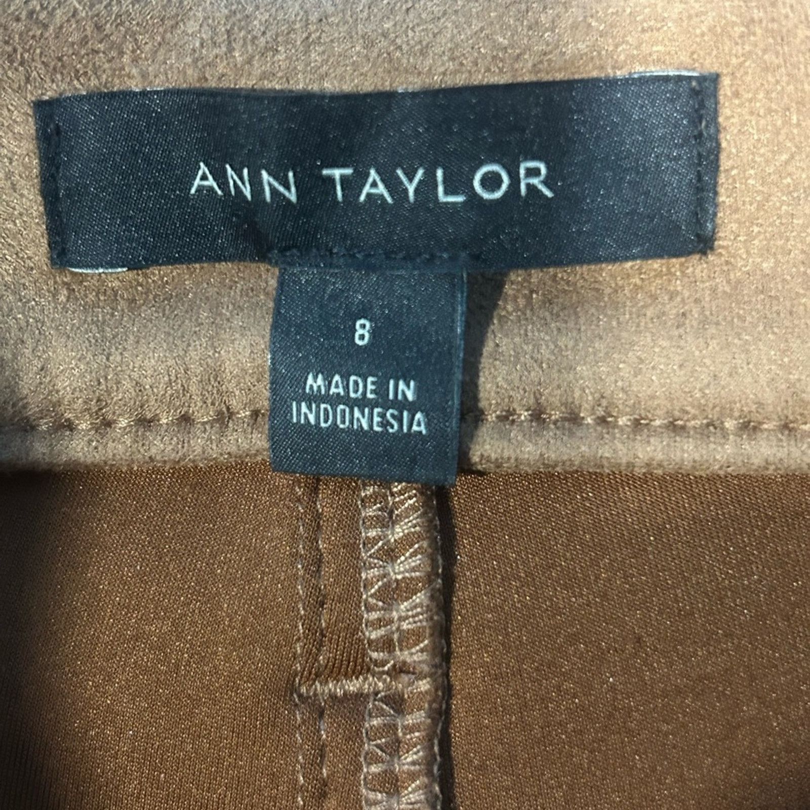 Ann Taylor Ann Taylor Sculpting Pocket Faux Suede High Rise Pants 8 Size 30" / US 8 / IT 44 - 4 Thumbnail
