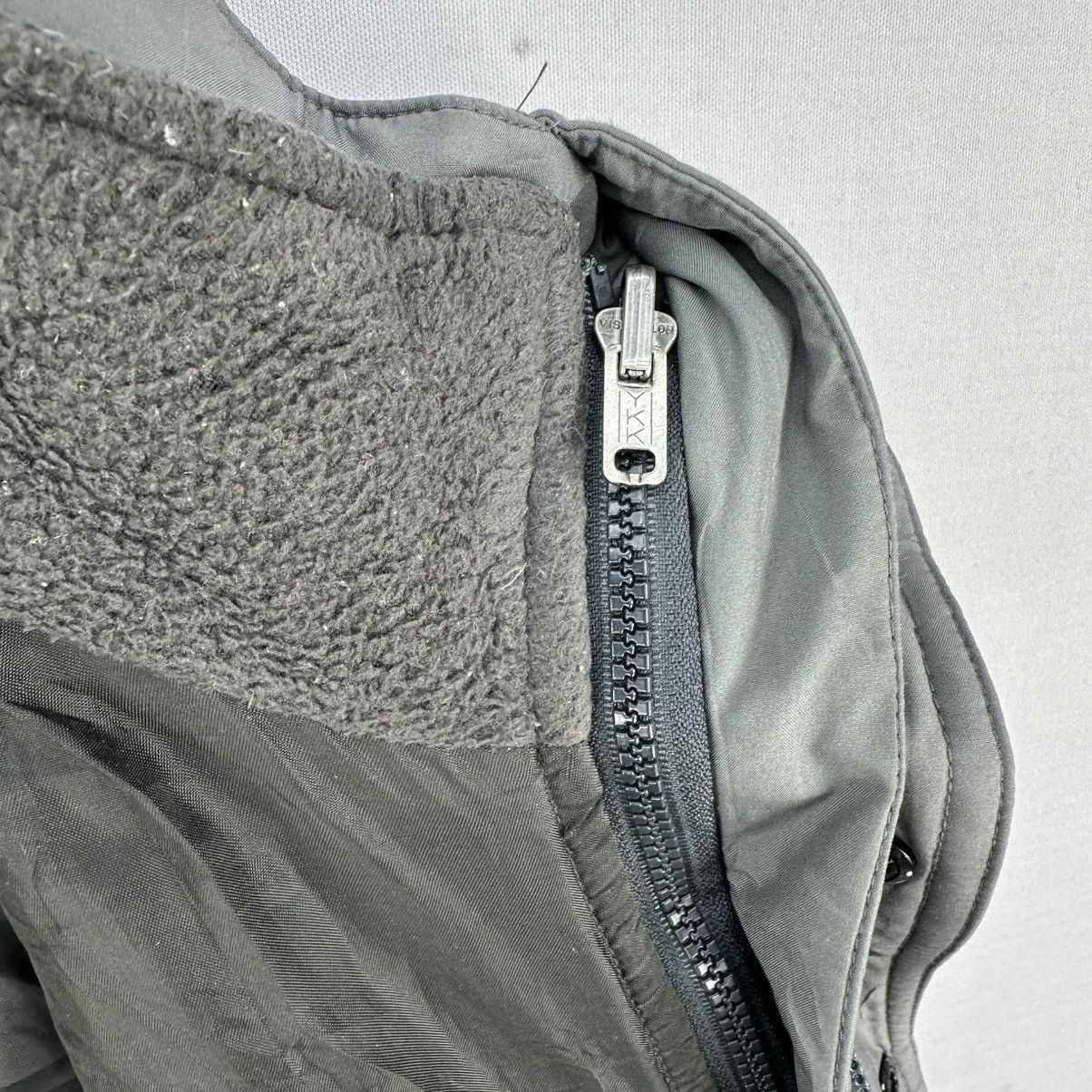 Japanese Brand Vintage 90's First Down Exploration Gear Zipper Jacket Size US L / EU 52-54 / 3 - 13 Thumbnail