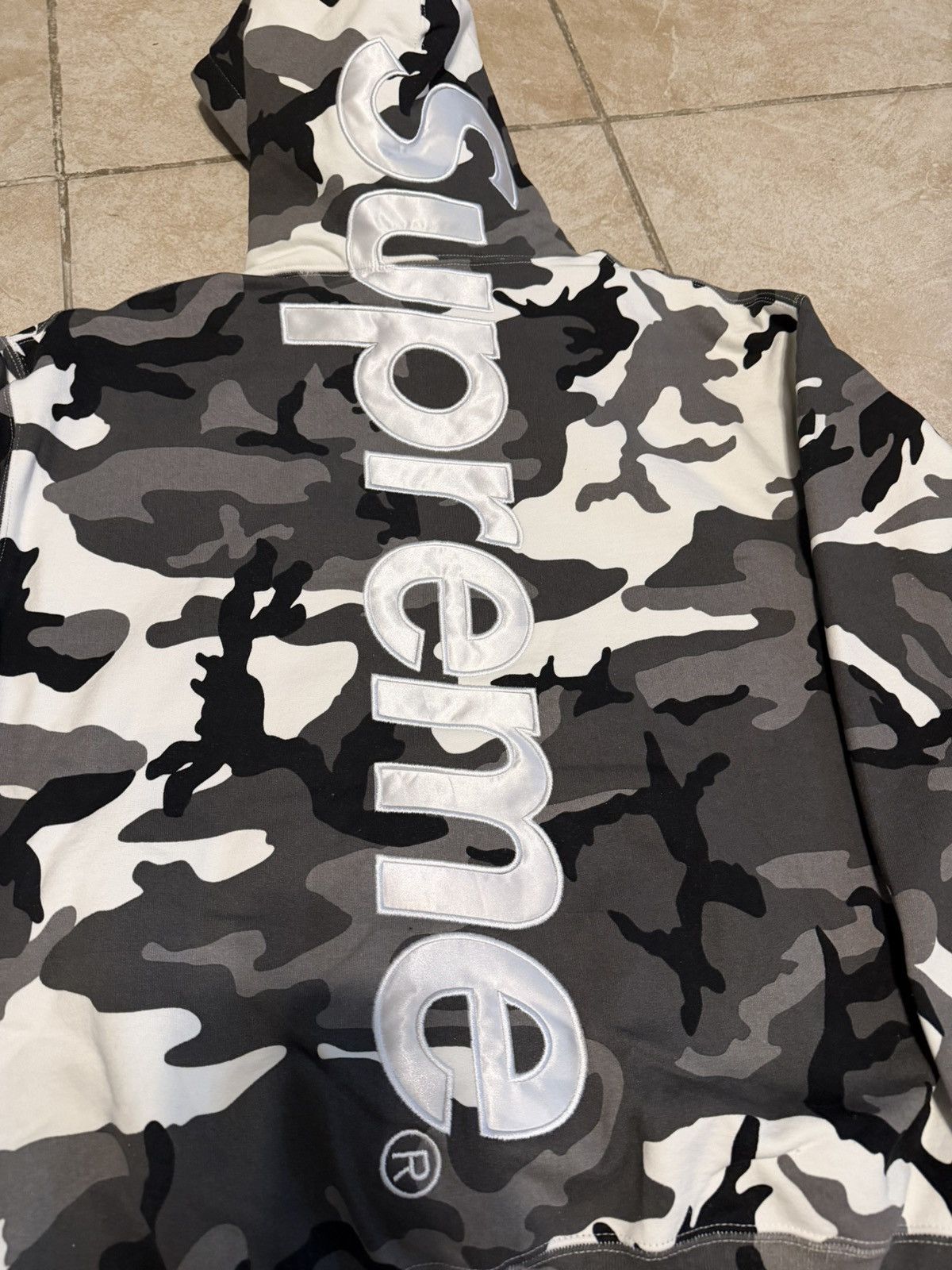 Supreme Supreme Satin Applique ‘Snow Camo’ Size US L / EU 52-54 / 3 - 3 Thumbnail