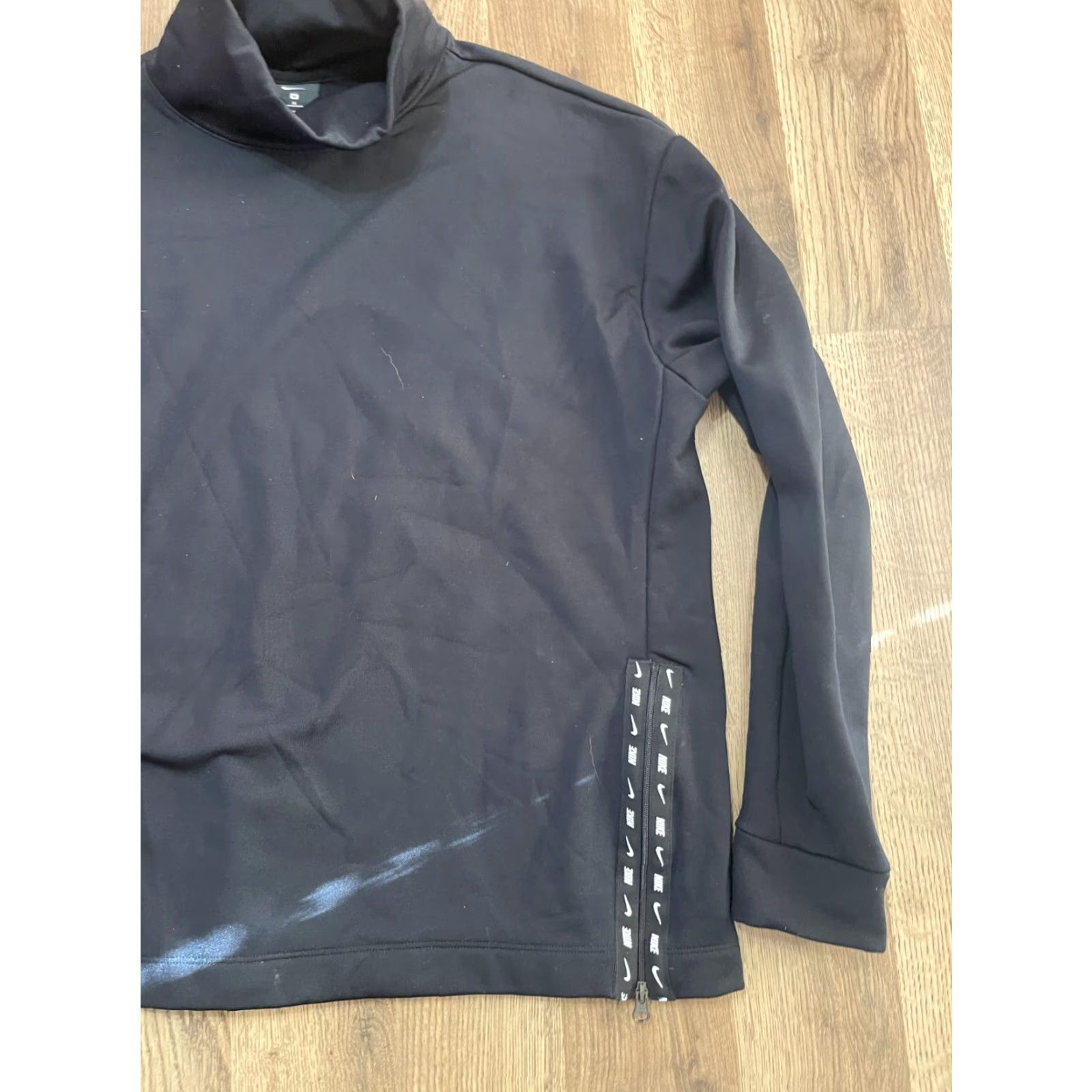 Nike **Nike Women's Size Medium Black Long Sleeve Turtleneck Pullover** User: **Nike Women's Size Medium Black Long Sleeve Turtleneck Pullover** Size M / US 6-8 / IT 42-44 - 4 Thumbnail
