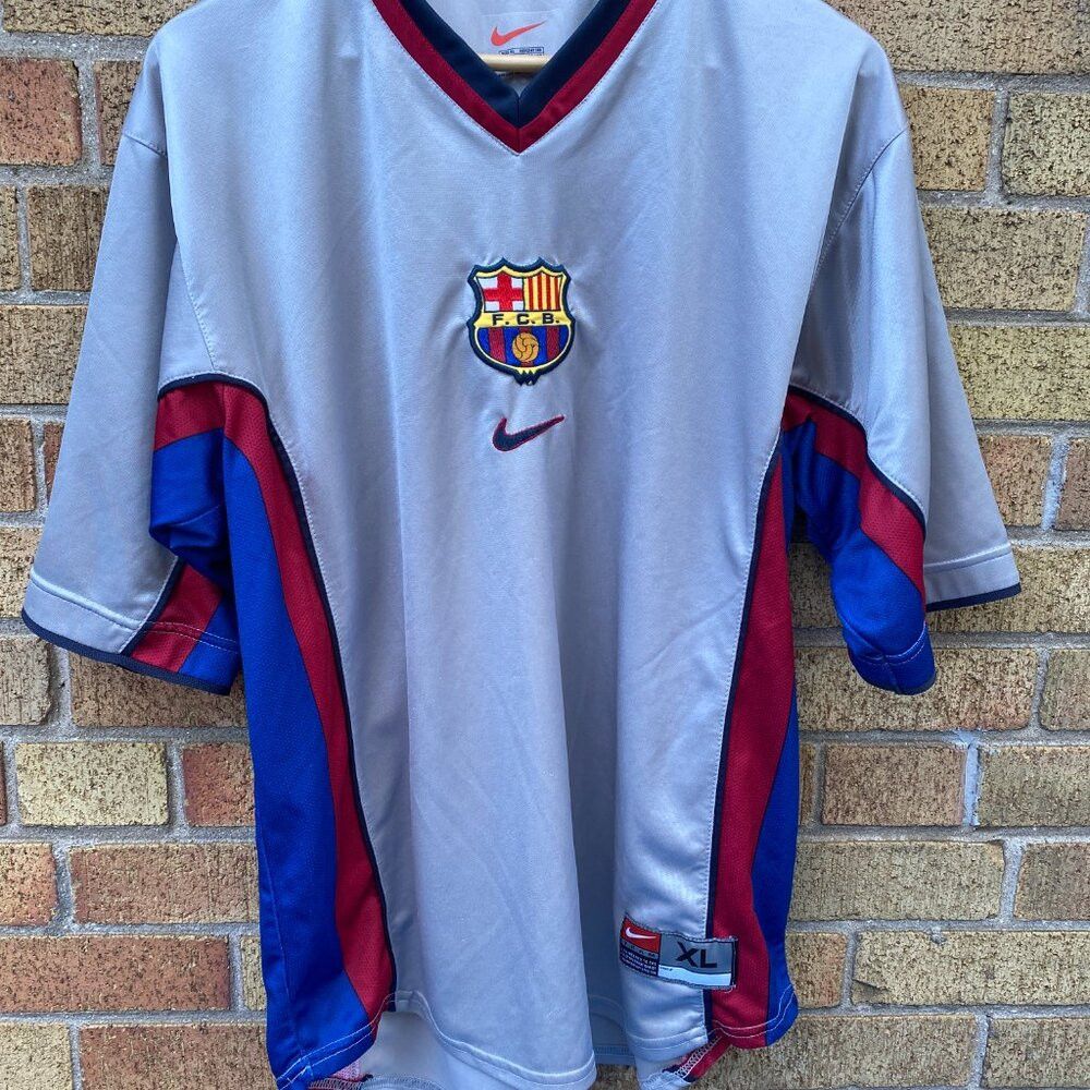 Nike × Vintage Vintage 1999 Nike Barcelona Spain Away Soccer Jersey XL Size US XL / EU 56 / 4 - 7 Thumbnail