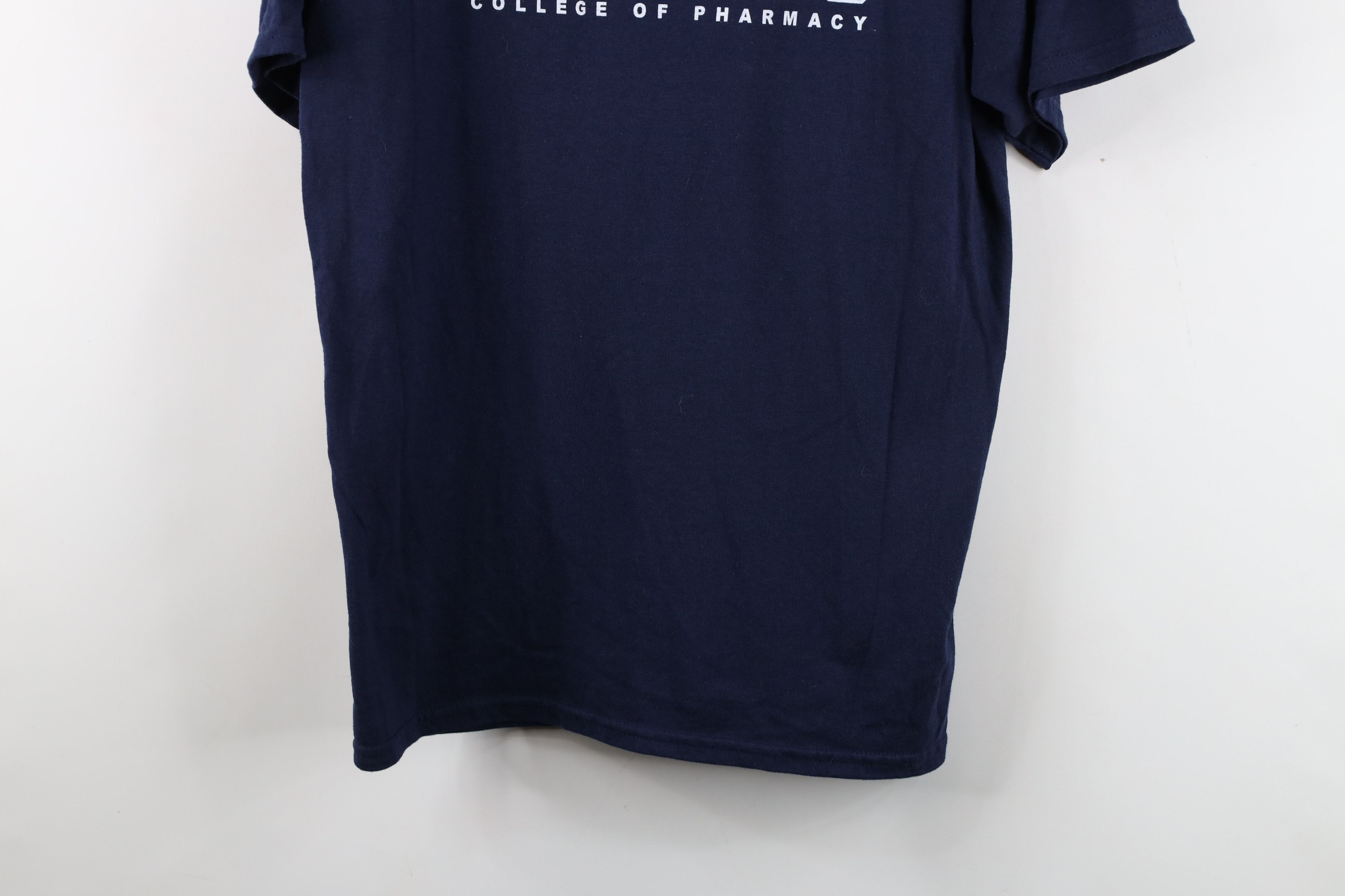 Vintage Vintage University of Pharmacy Short Sleeve T-Shirt Size US L / EU 52-54 / 3 - 3 Thumbnail
