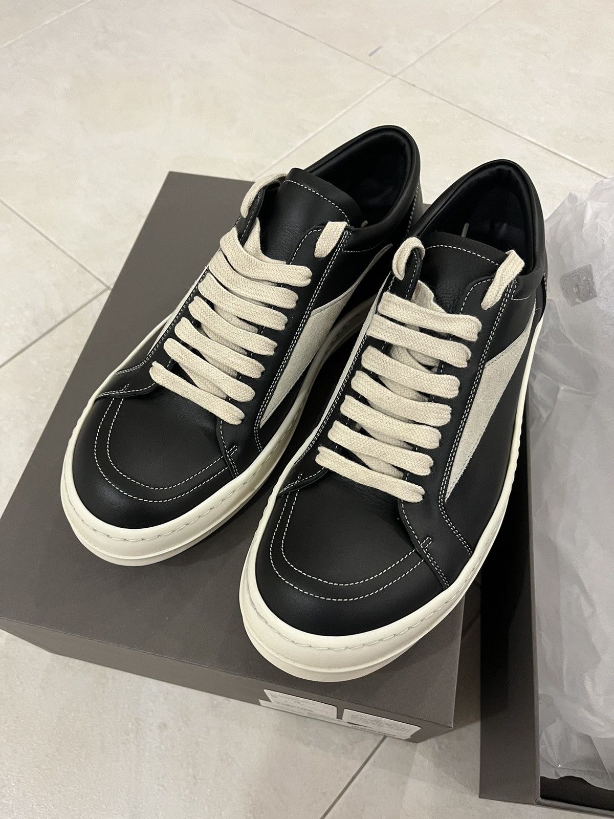 Rick Owens Rick Owens Vintage Sneaker 1st Remake Mainline Size US 9 / EU 42 - 1 Thumbnail