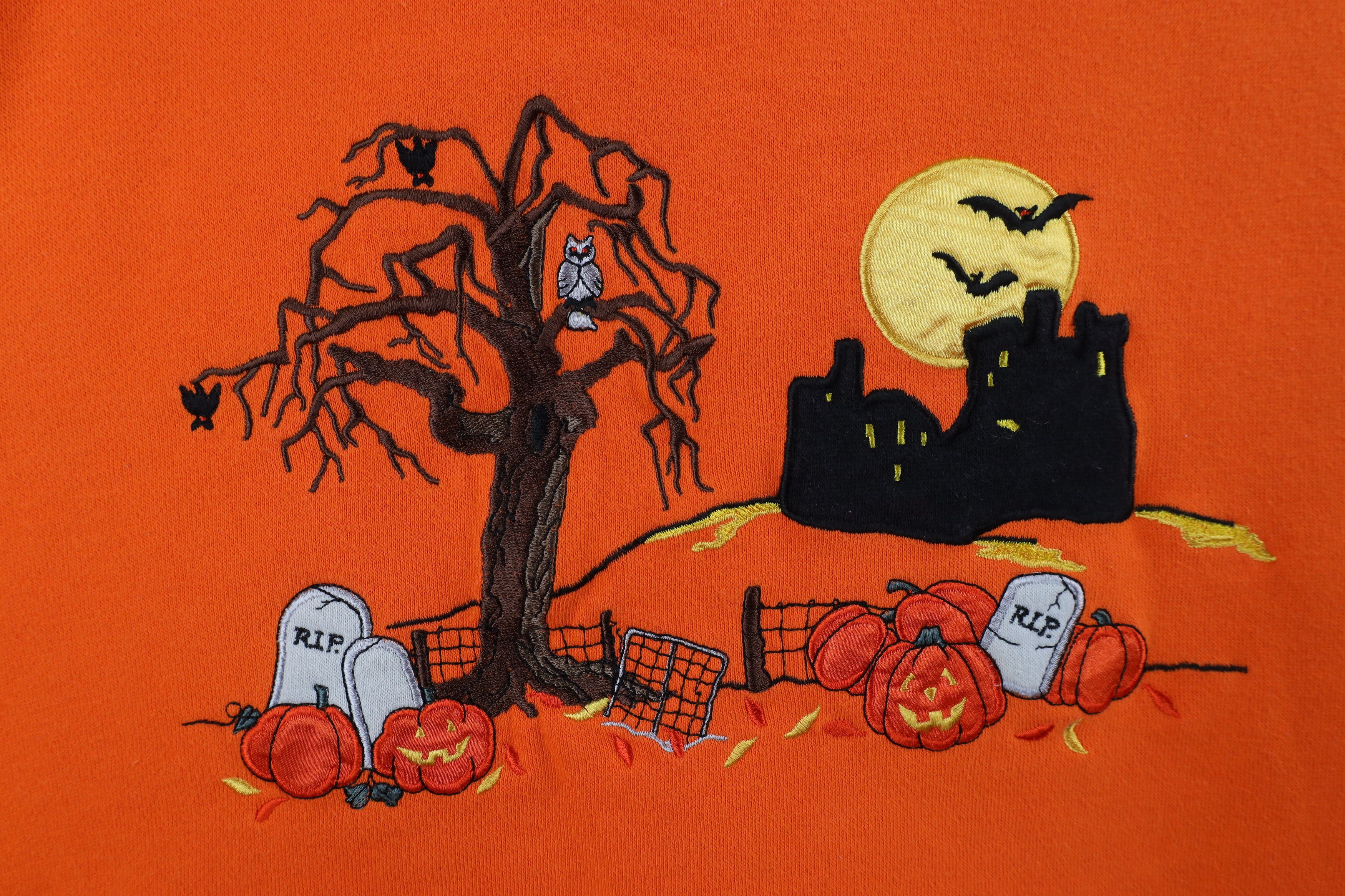 Vintage Vintage 90s Streetwear Halloween Castle Grave Sweatshirt Size L / US 10 / IT 46 - 4 Thumbnail