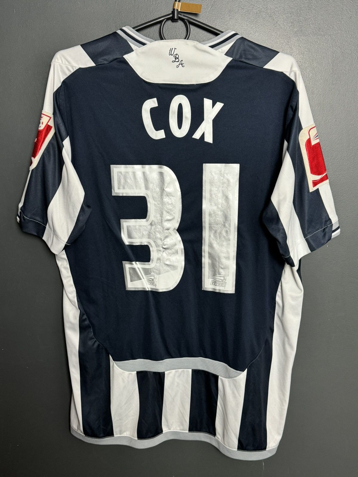 Umbro West Bromwich Albion 09/10 Cox Home Football Jersey Size US M / EU 48-50 / 2 - 1 Thumbnail