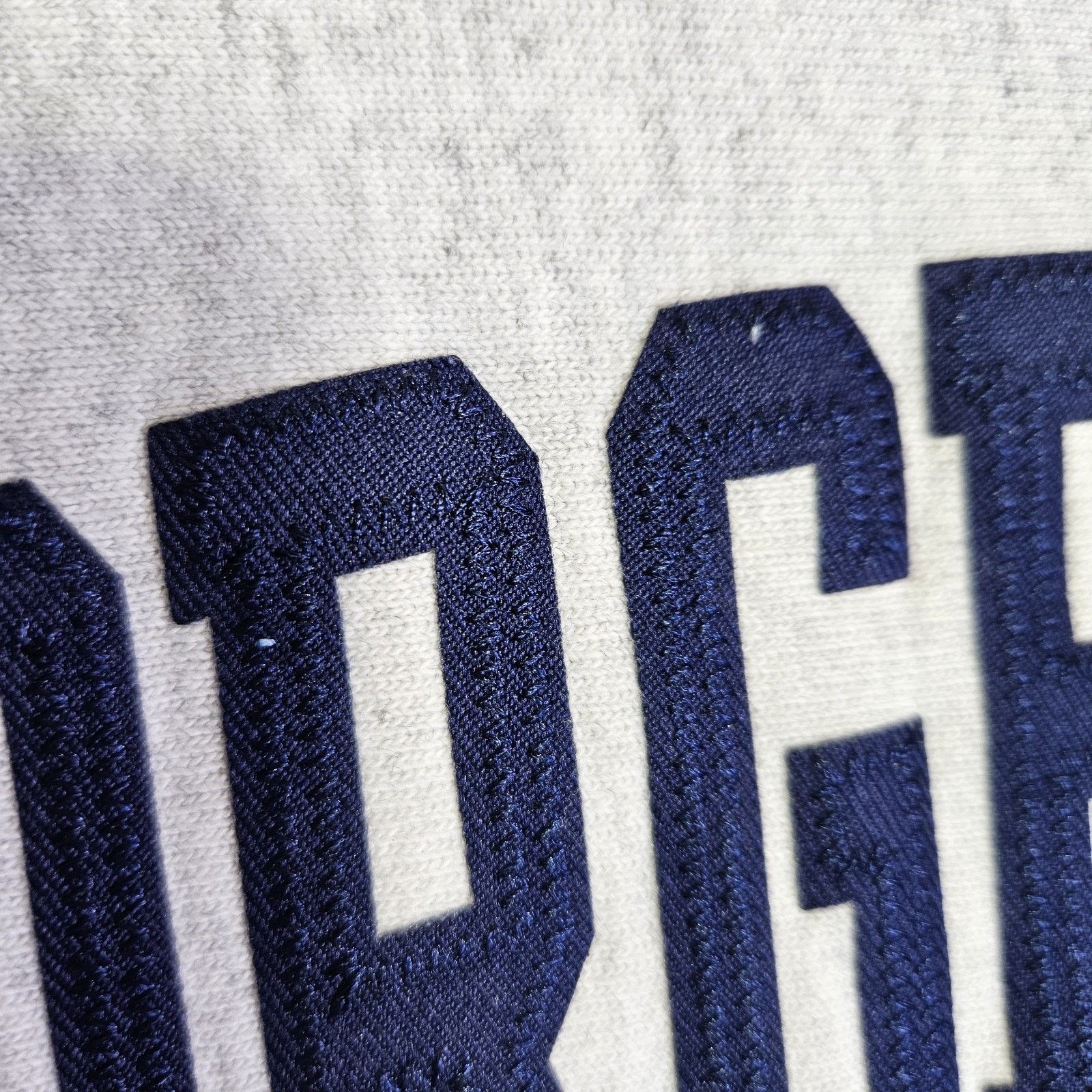 Champion VTG Champion Reverse Weave Crewneck Georgetown Sweatshirt Size US M / EU 48-50 / 2 - 9 Thumbnail