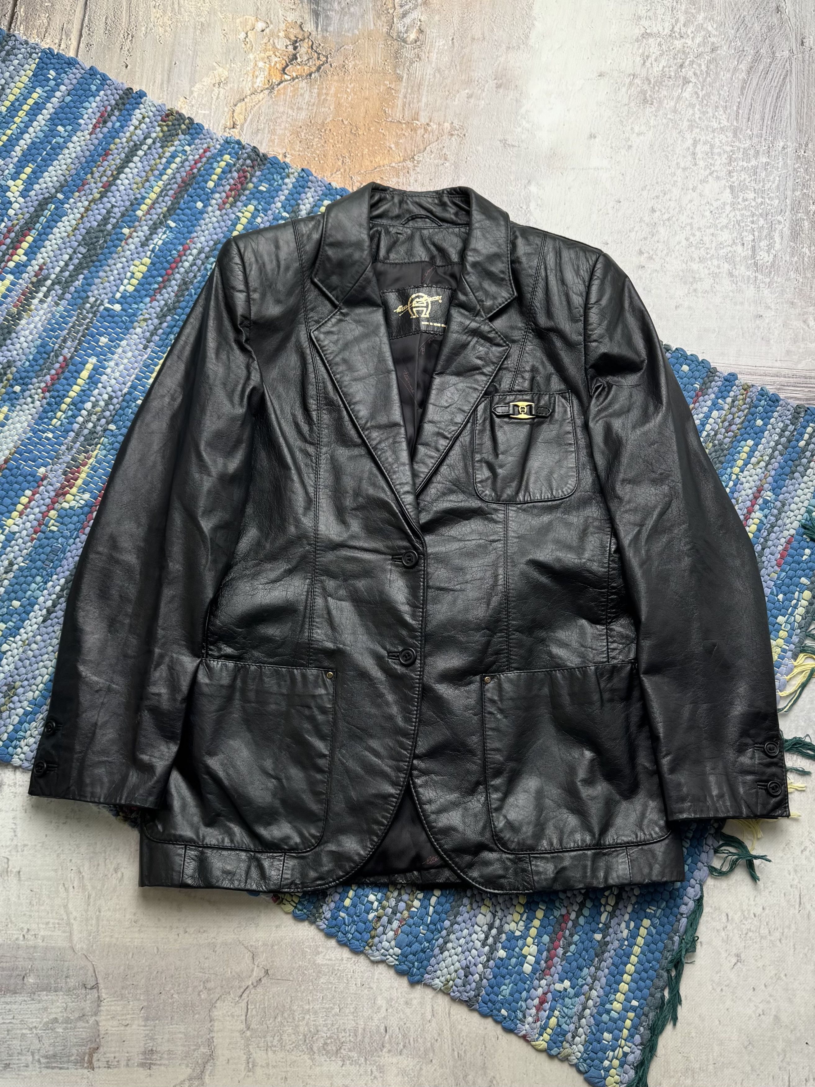Vintage Vintage Genuine Leather Blazer Jacket Tailored Button Front Size M / US 6-8 / IT 42-44 - 1 Thumbnail