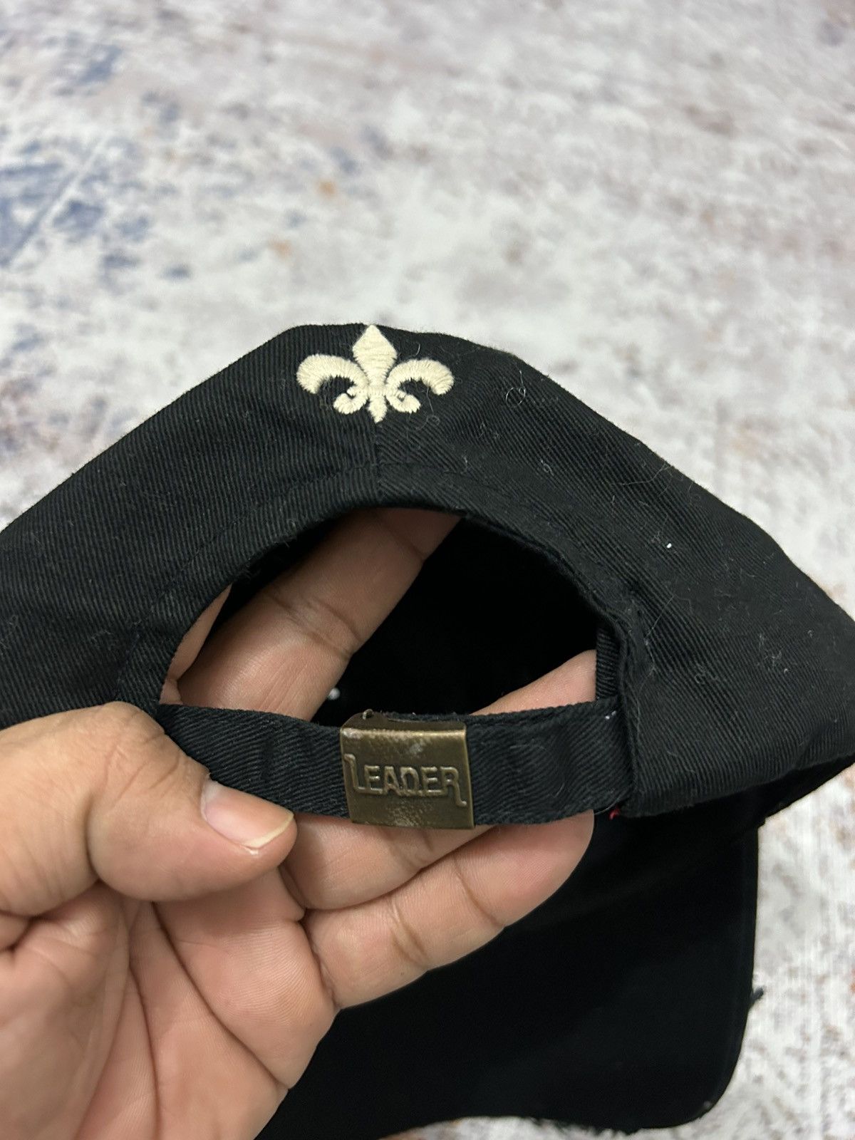 If Six Was Nine Leader Rippert Cross Swarovski Caps Size ONE SIZE - 5 Thumbnail