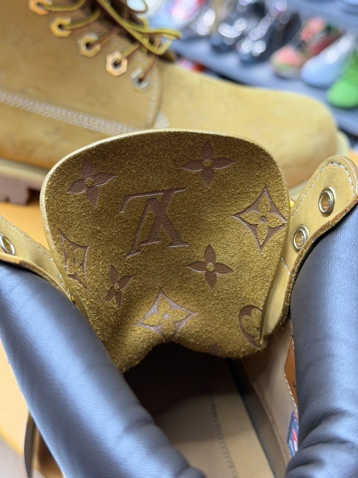 Louis Vuitton Louis Vuitton x Timberland Ankle Boots Size US 10 / EU 43 - 9 Thumbnail