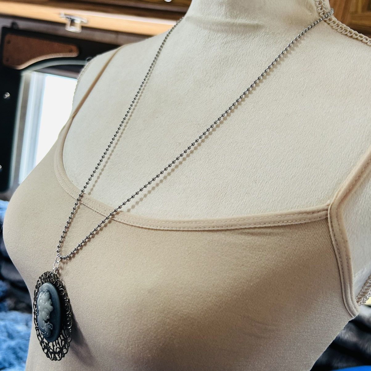 Handmade Handcrafted opalescent resin cameo brass filigree necklace Size ONE SIZE - 3 Thumbnail