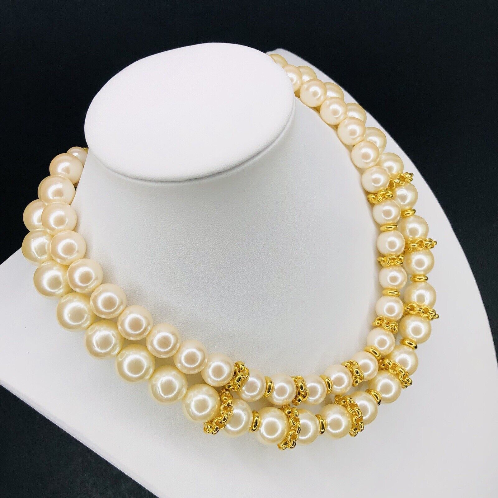 Other VTG Richelieu 2 Strand Chunky Faux Pearl Gold Tone Choker Size ONE SIZE - 3 Thumbnail