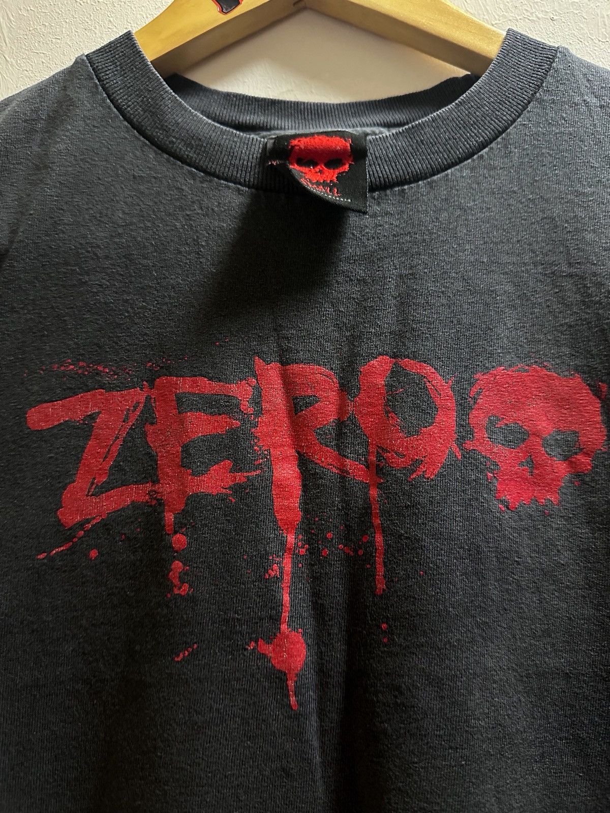 Vintage Zero Blood 00s (42x62) Size US XS / EU 42 / 0 - 1 Thumbnail