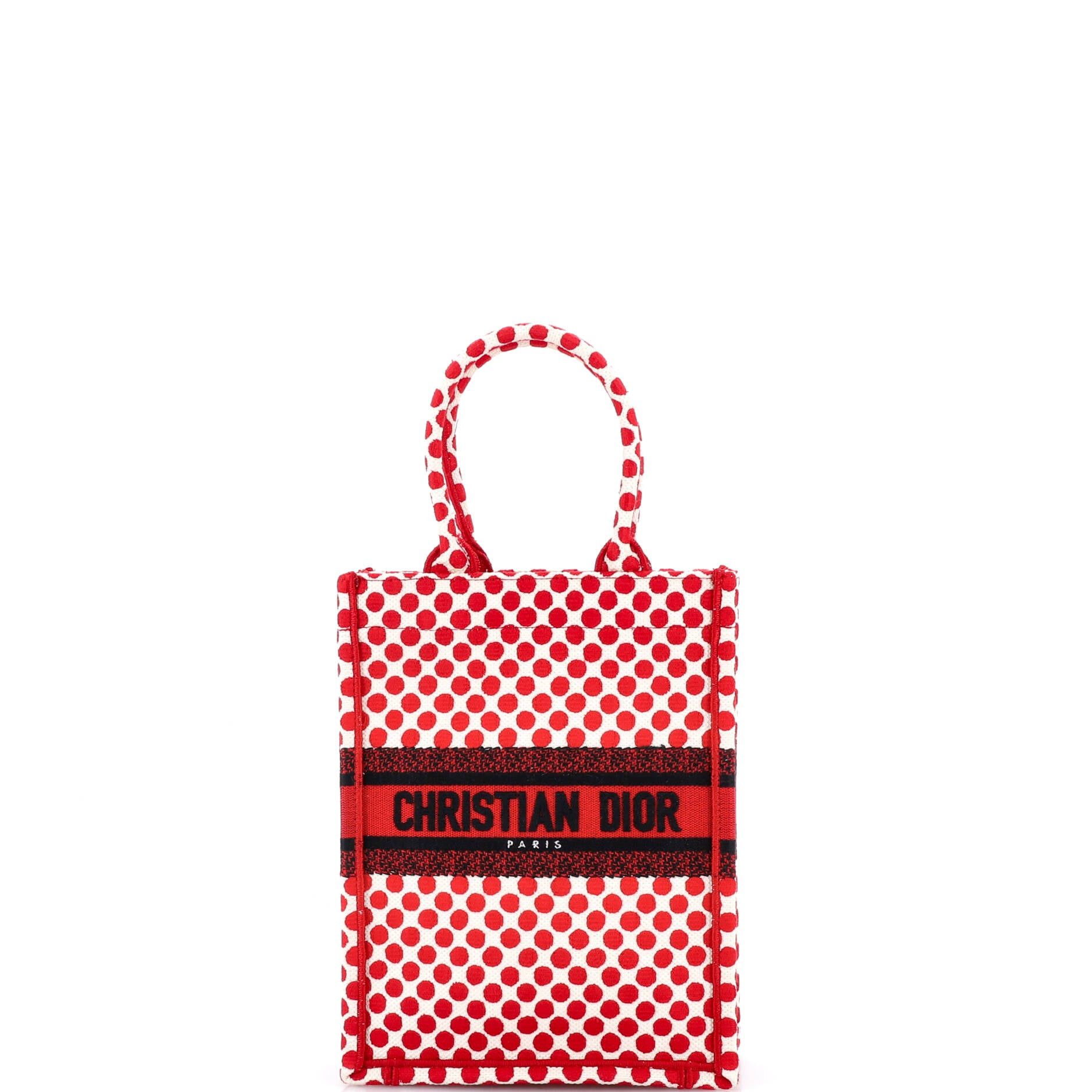 Dior Book Tote Size ONE SIZE - 1 Thumbnail