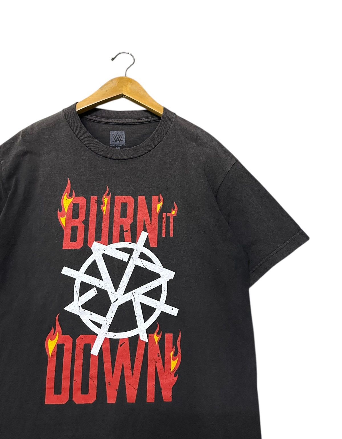 WWE Sunfaded WWE Seth Rollins burn it down tshirt Size US M / EU 48-50 / 2 - 2 Thumbnail