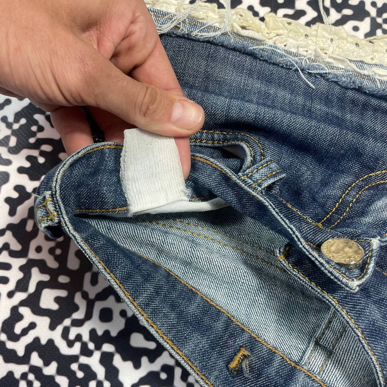 Dolce & Gabbana Vintage Y2K Dolce Gabbana Sexy Luxury Distressed Style Short Size 27" / US 4 / IT 40 - 19 Thumbnail