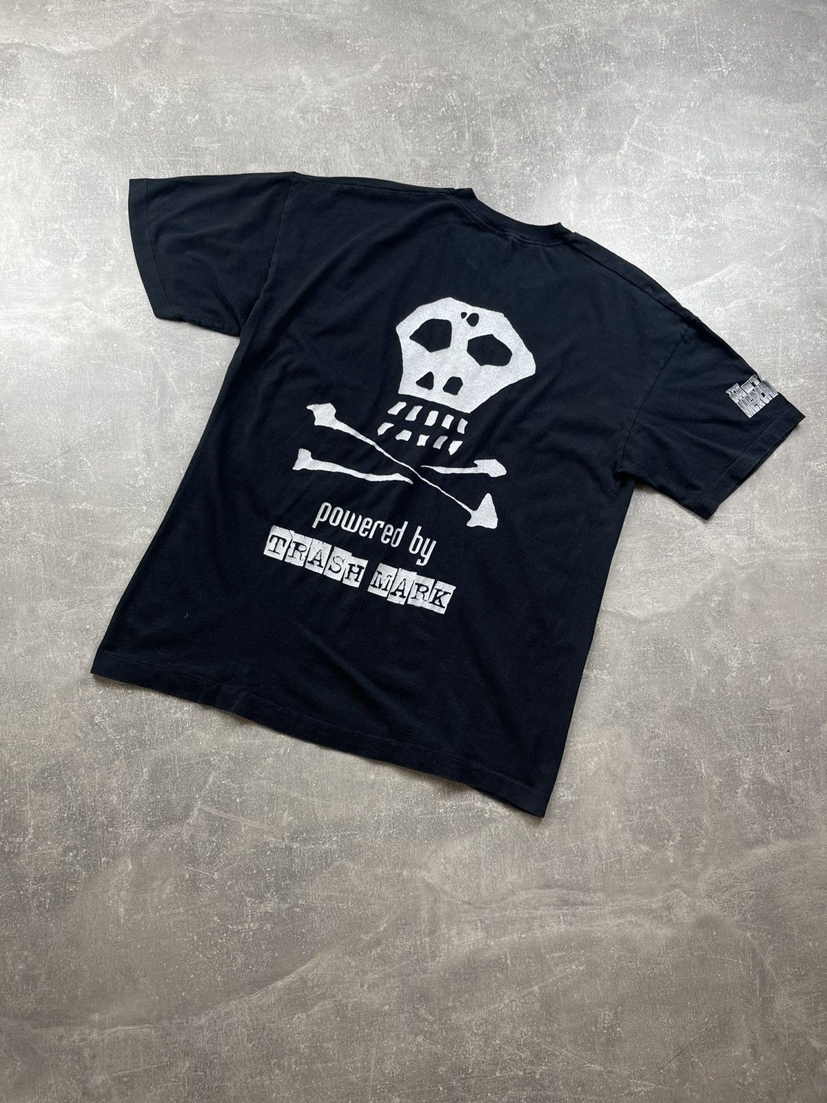 Vintage The Metal Merchant Trash Mark Skull Vampire Punk T-Shirt Size US L / EU 52-54 / 3 - 3 Thumbnail