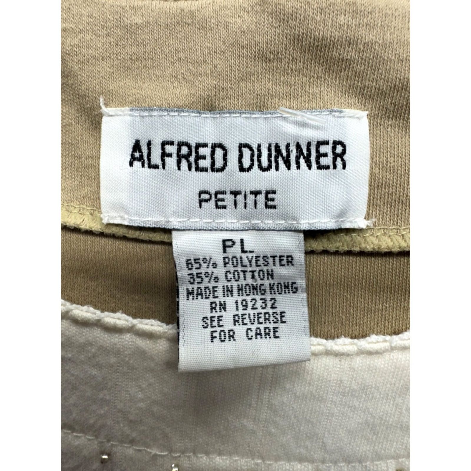 Vintage Alfred Dunner Blouse Shirt XS Womens Petite Floral Embroidered Short Sleeve Button-Front Vest Top Beige Cotton Polyester Knit Modern Casual 81B Size XS / US 0-2 / IT 36-38 - 5 Thumbnail