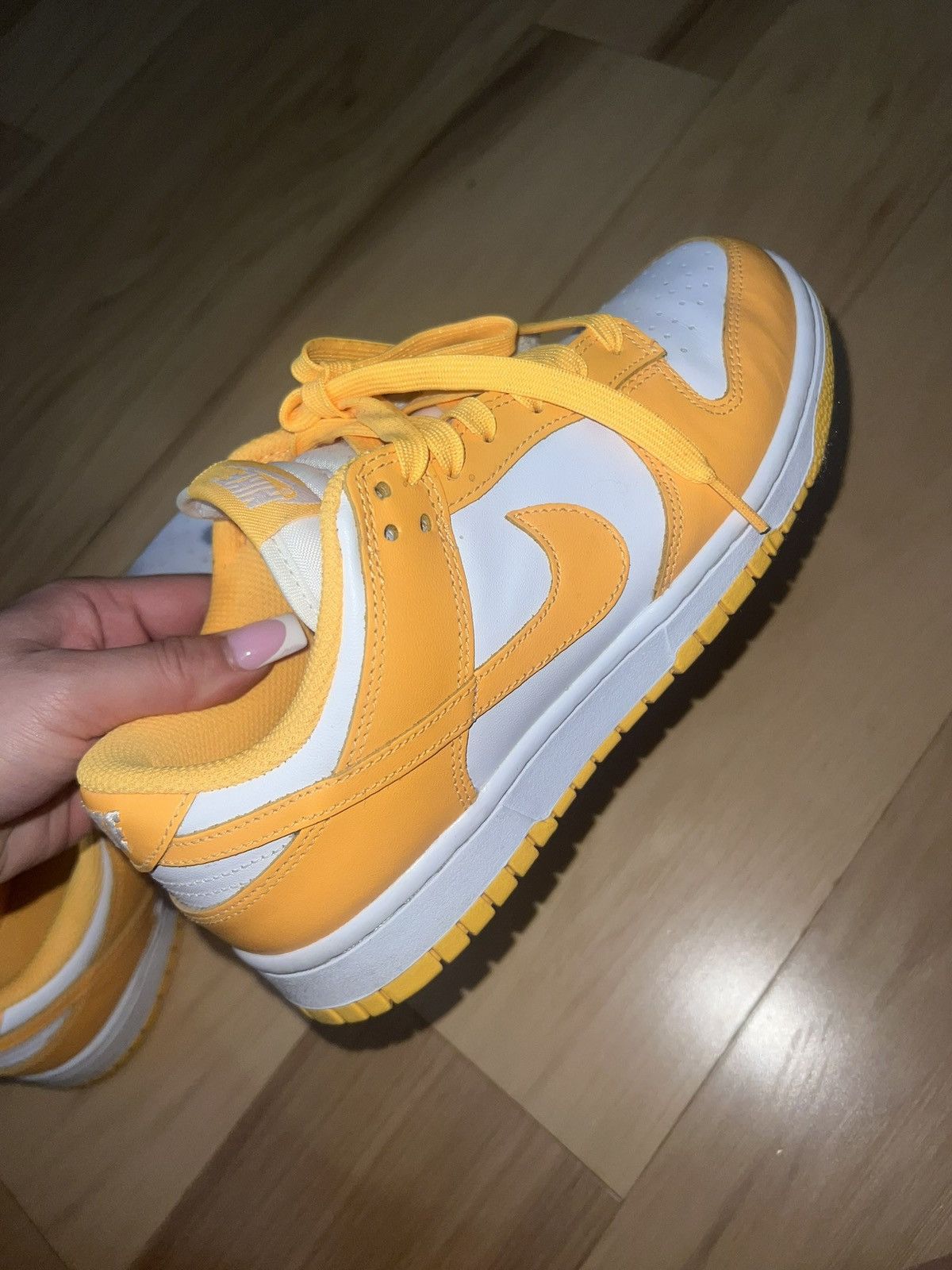 Nike Nike Dunks in Laser Orange Size US 7.5 / IT 37.5 - 3 Thumbnail