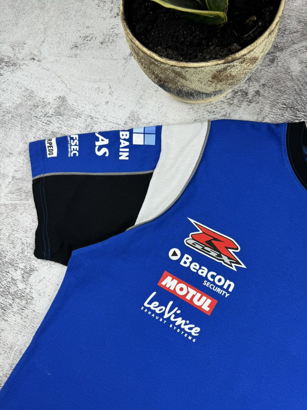 Other Suzuki Collection Tyco Motul LeoVince Blue T Shirt Size US L / EU 52-54 / 3 - 7 Thumbnail