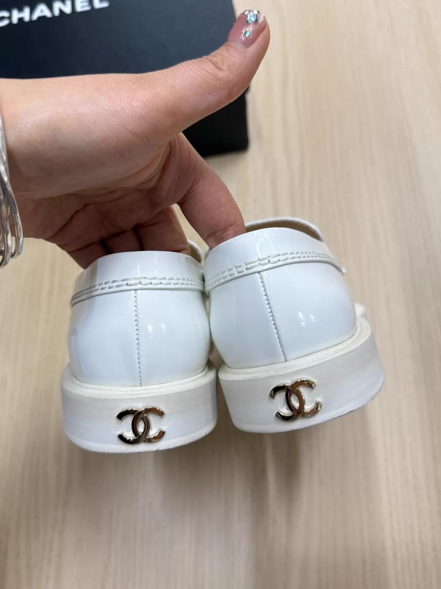 Chanel Chanel White Logo Loafers 35 New Size US 4.5 / IT 34.5 - 4 Thumbnail