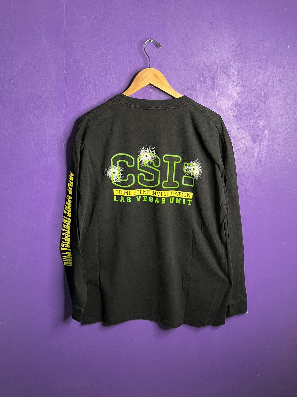 Vintage Vintage 90s CSI Las Vegas unit long-sleeve t-shirt Size US XL / EU 56 / 4 - 2 Thumbnail