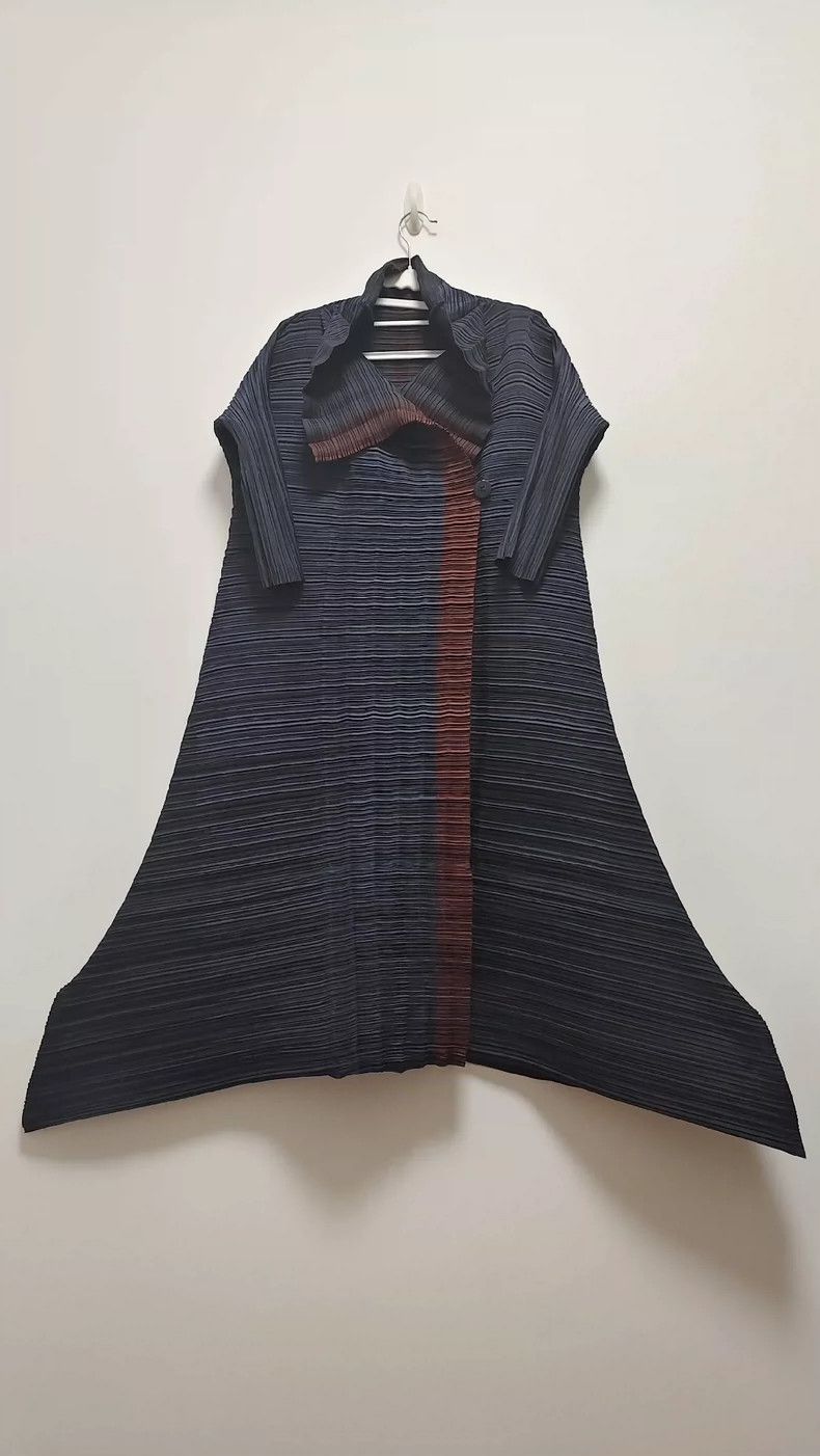 Issey Miyake Issey Miyake size:2 A grayish-blue horizontal stripe sprin Size M / US 6-8 / IT 42-44 - 1 Thumbnail