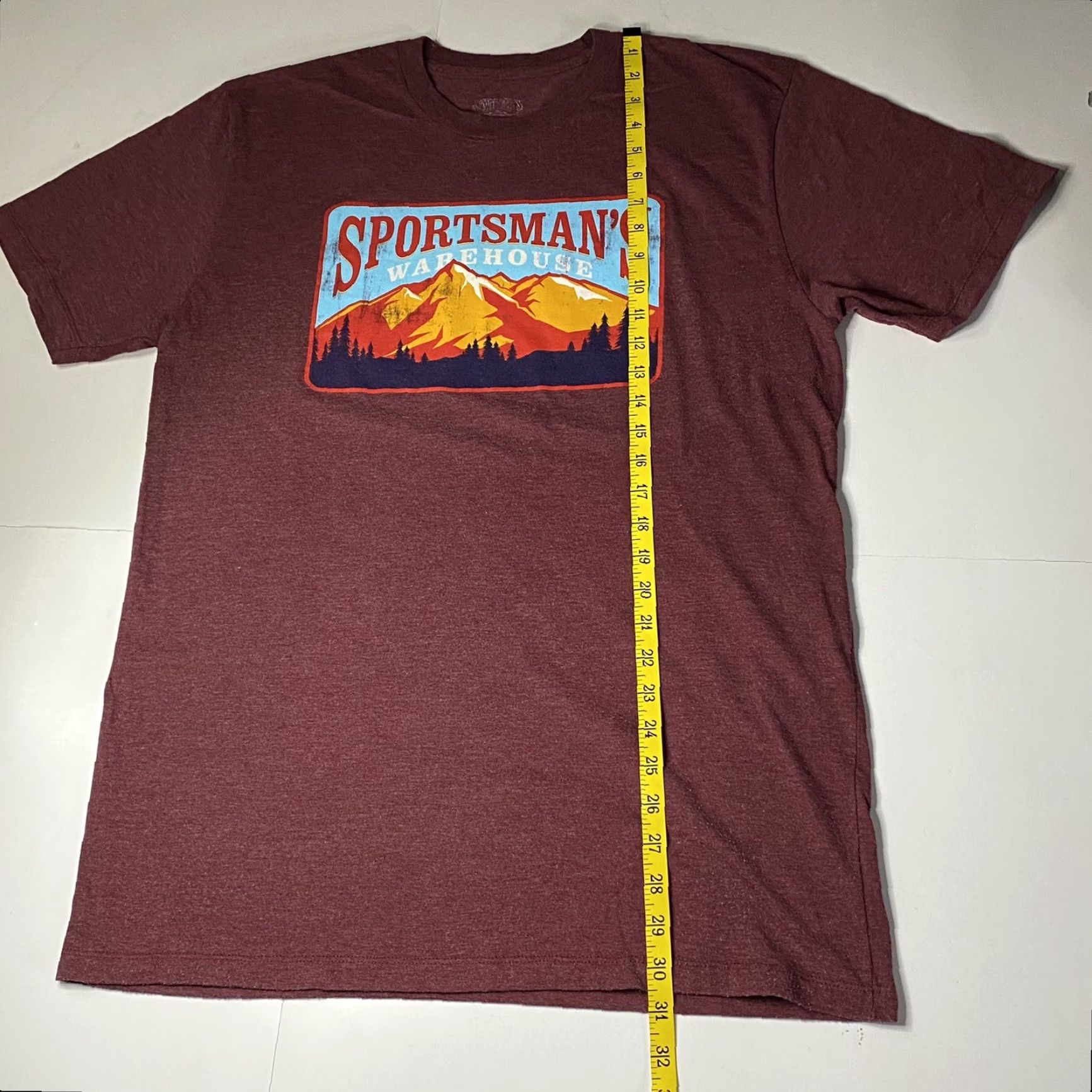 Warehouse Sportsmans Warehouse Men's Graphic Promo T Shirt Large Red Outdoor Shirt Mens L Short Sleeve Graphic Promo T Shirt Size US L / EU 52-54 / 3 - 7 Thumbnail