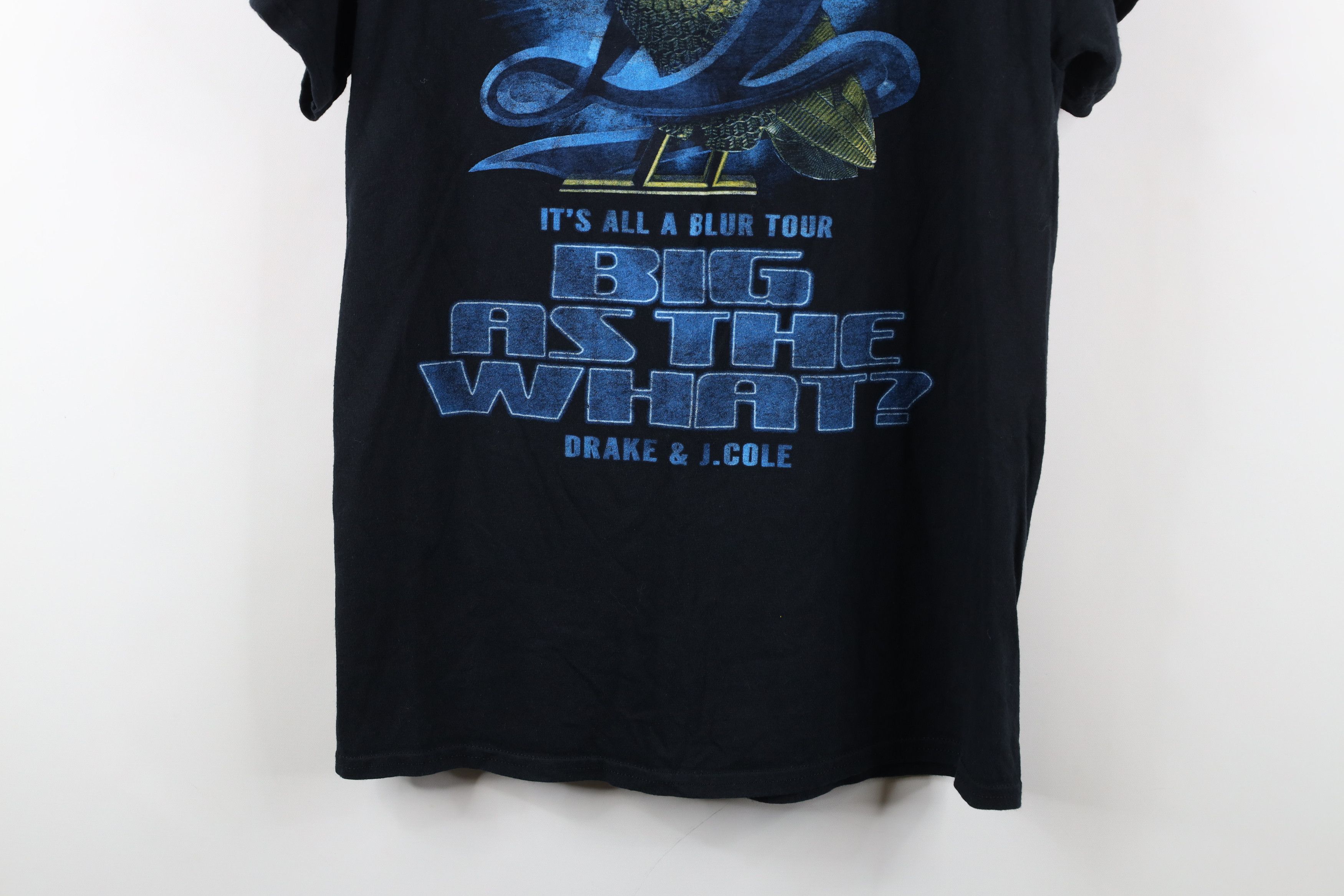 Vintage Streetwear It's All A Blur Tour Drake J Cole Rap Tee T-Shirt Size US S / EU 44-46 / 1 - 3 Thumbnail