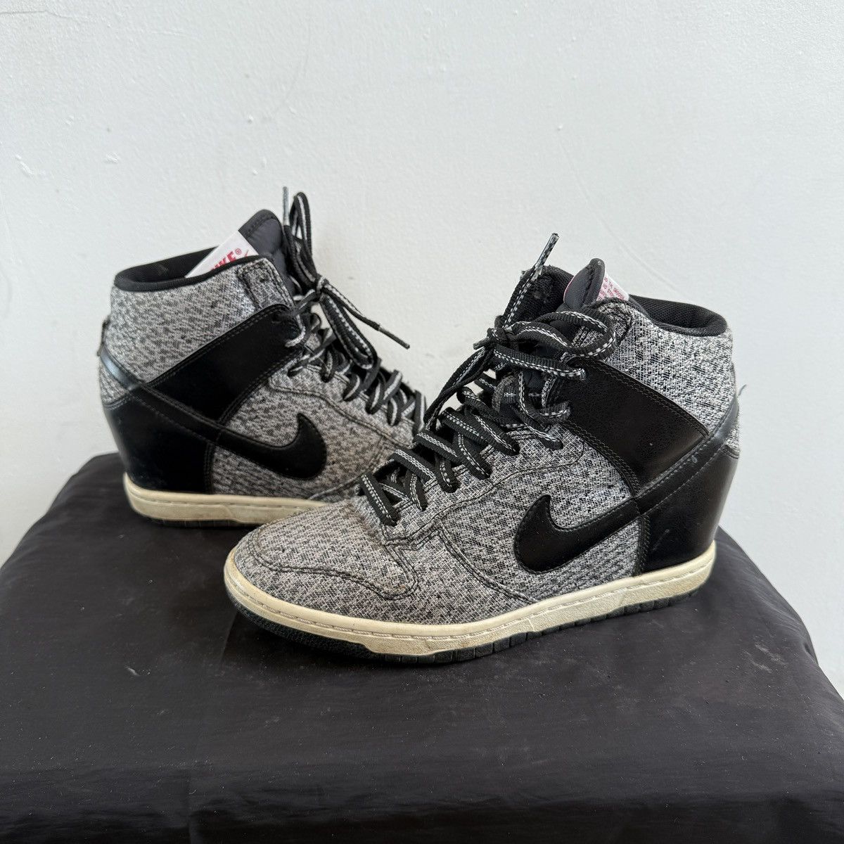 Vintage Women’s Vintage Nike Dunk Hi Wedge Croc Heel Sneakers Size US 7.5 / IT 37.5 - 3 Thumbnail