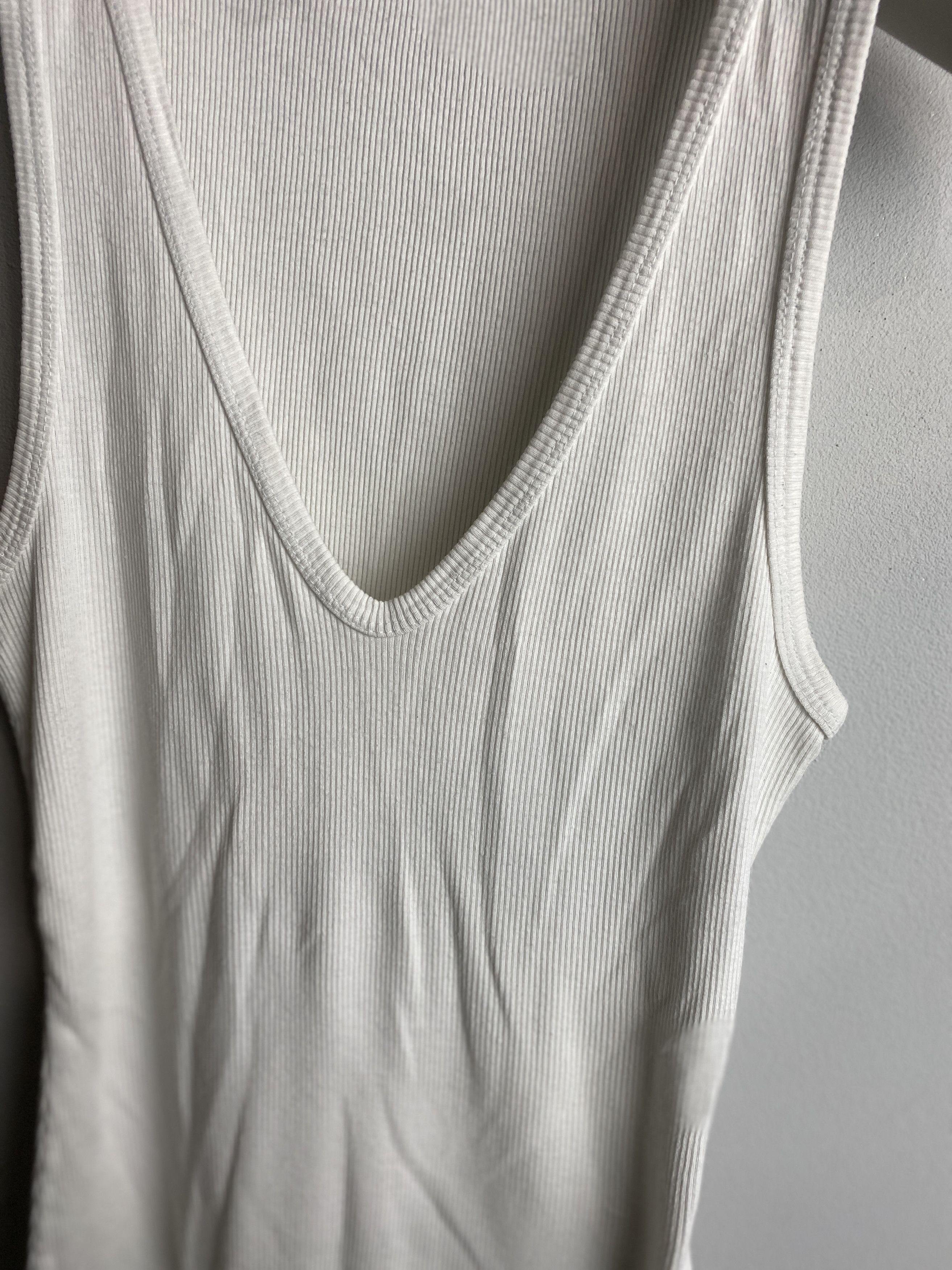 James Perse James Perse tank top ribbed v-neck t-shirt tee Size M / US 6-8 / IT 42-44 - 2 Thumbnail