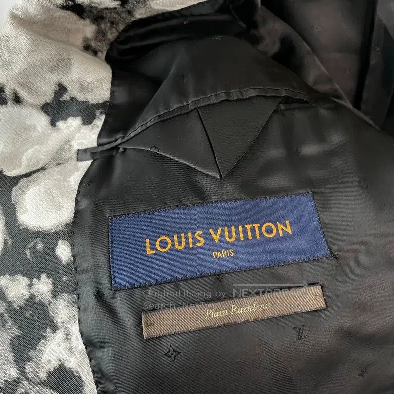 Louis Vuitton Louis Vuitton Show style smudged flower blazer Size 50R - 8 Thumbnail