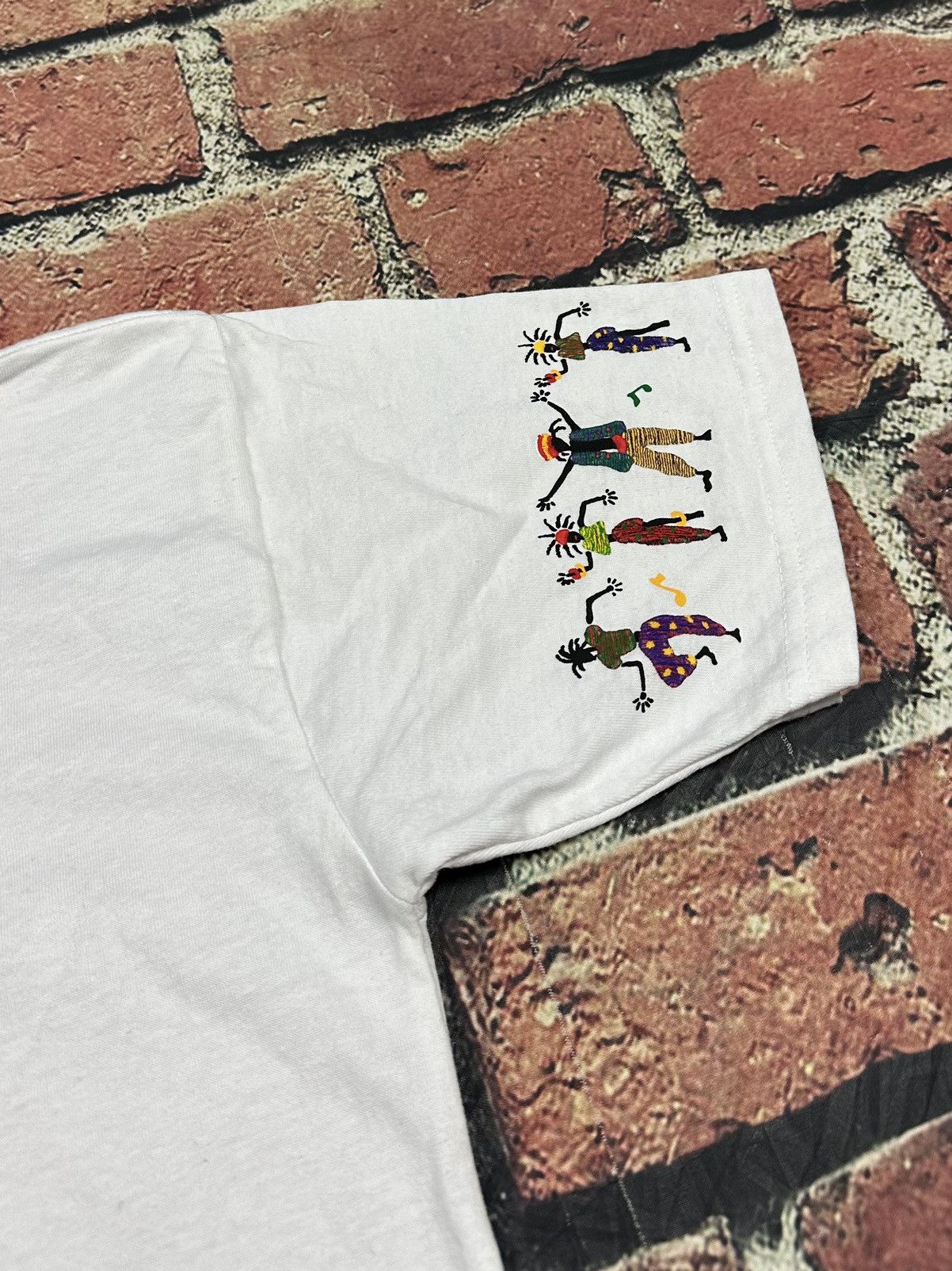 Vintage Antigua Feelin' Hot Hot Hot T-Shirt T-ZERS Beefy Tee Vintage Size US L / EU 52-54 / 3 - 7 Thumbnail