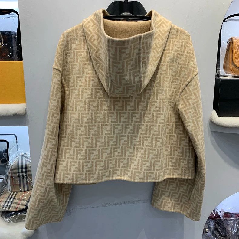 Fendi FENDI Winter and autumn short coat with hood and windbreak Size XS / US 0-2 / IT 36-38 - 2 Thumbnail