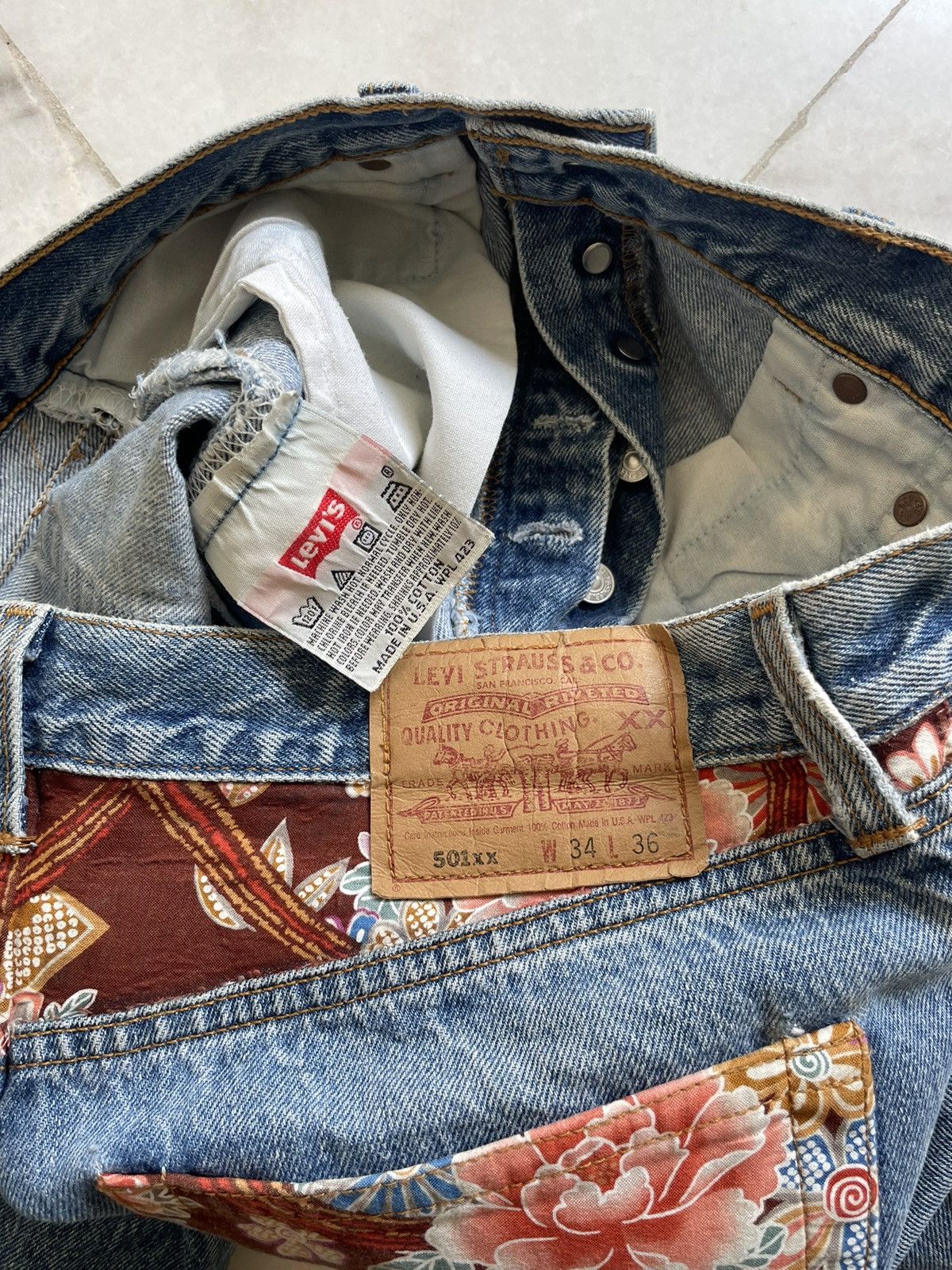Levi's Vintage Levis 501xx Custom “Batik” Design Jeans Size US 32 / EU 48 - 8 Thumbnail