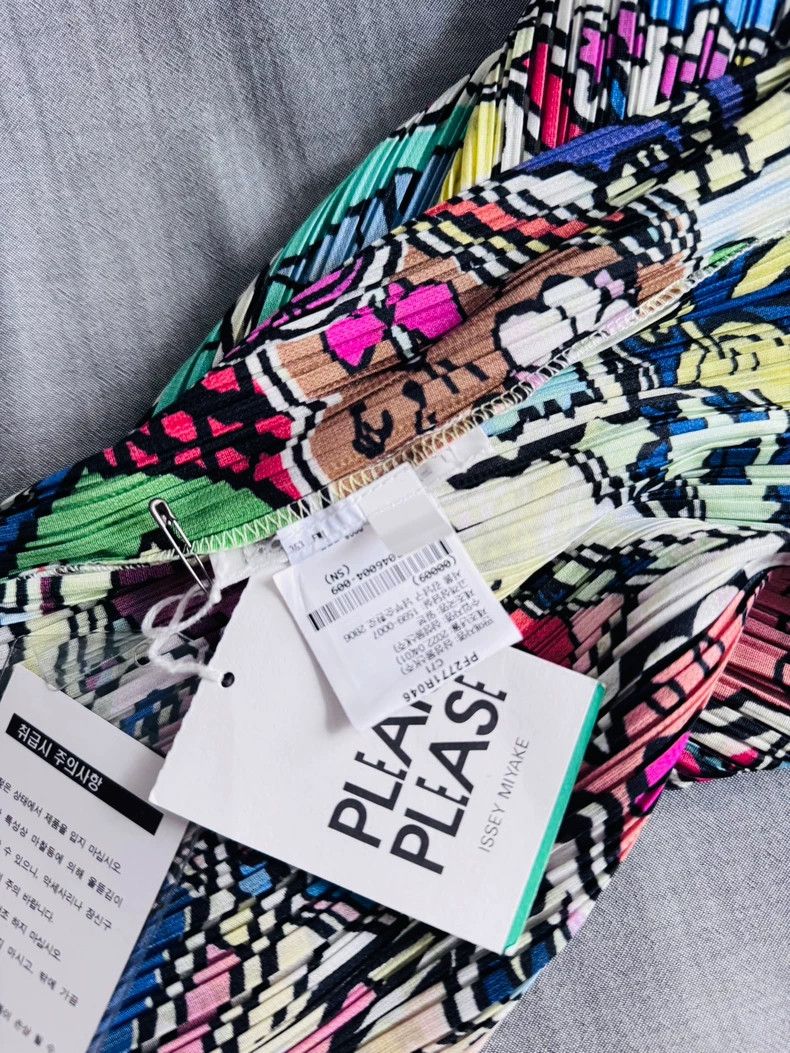 Issey Miyake Issey Miyake size:4 Graffiti series dress Size M / US 6-8 / IT 42-44 - 4 Thumbnail