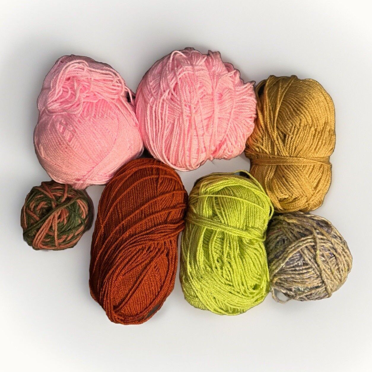 Vintage Mixed Lot of Yarn Balls Pink Green Beige Gold Assorted Textu Size ONE SIZE - 2 Thumbnail