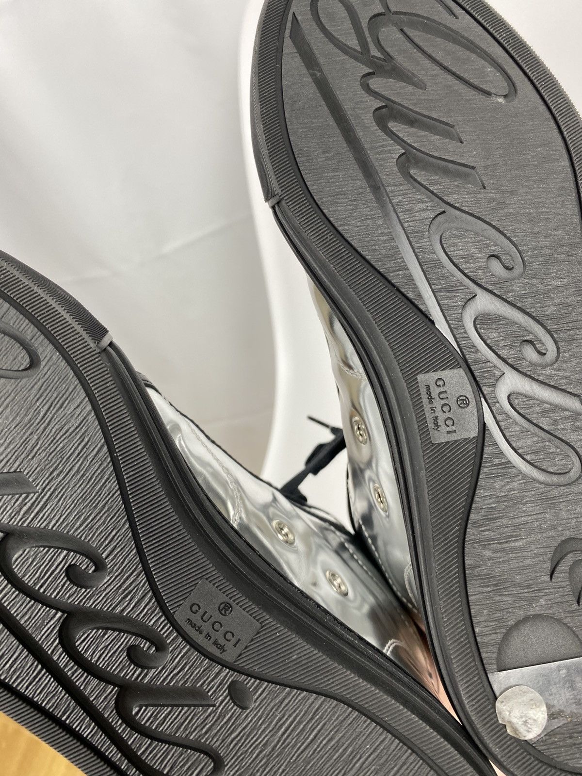 Gucci Gucci Metallic Leather Hi-Top Sneakers size 35.5 Size US 5.5 / IT 35.5 - 9 Thumbnail