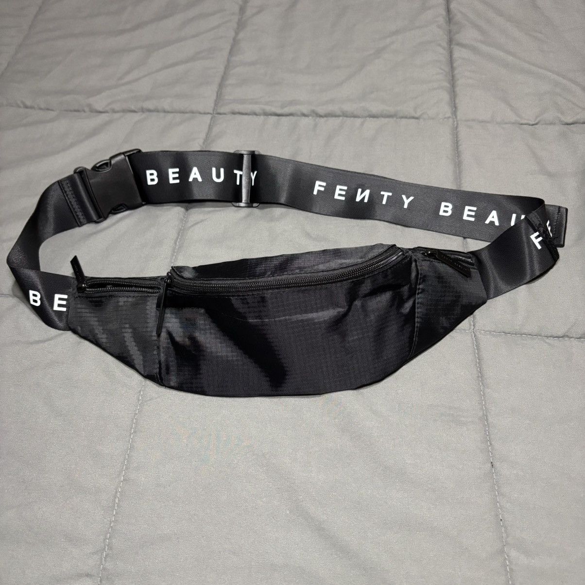 Fenty FENTY BEAUTY adjustable Belt Fanny Pack Bag NWOT Size ONE SIZE - 1 Thumbnail
