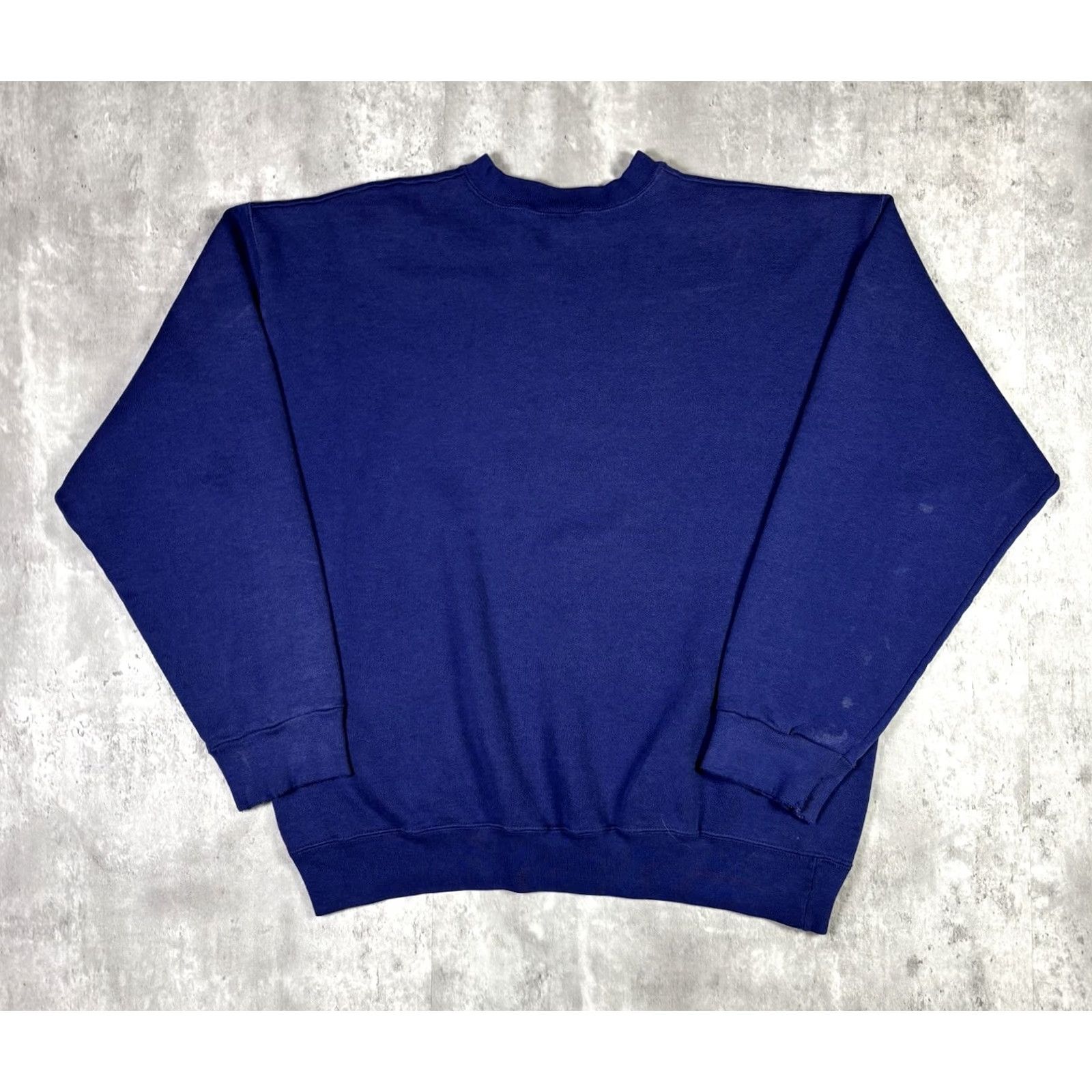Vintage Vtg 80s Faded Distressed Blank Crewneck Sweatshirt Navy Blue Grunge Skate M-L Navy Blue Size US L / EU 52-54 / 3 - 2 Thumbnail