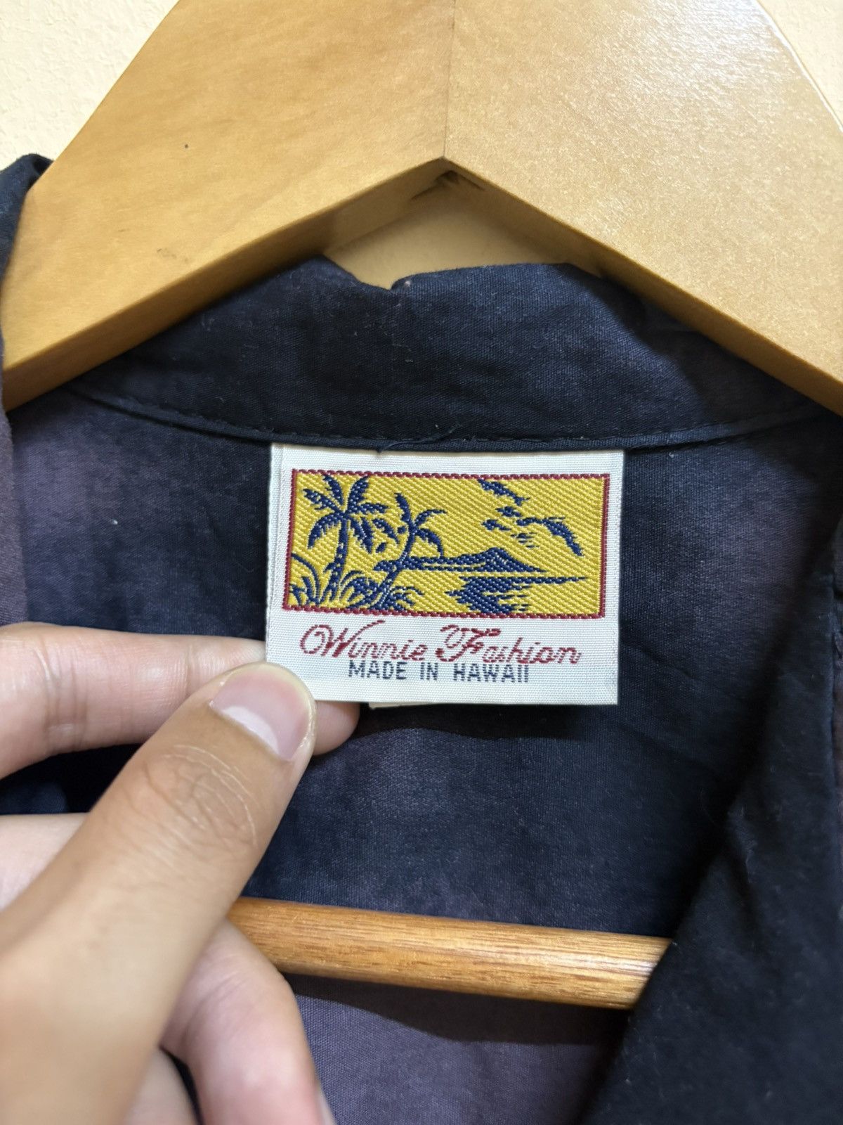 Japanese Brand Vintage Winnie Fashion Aloha Hawaii Girl Motif Shirt Surf Size US M / EU 48-50 / 2 - 7 Thumbnail