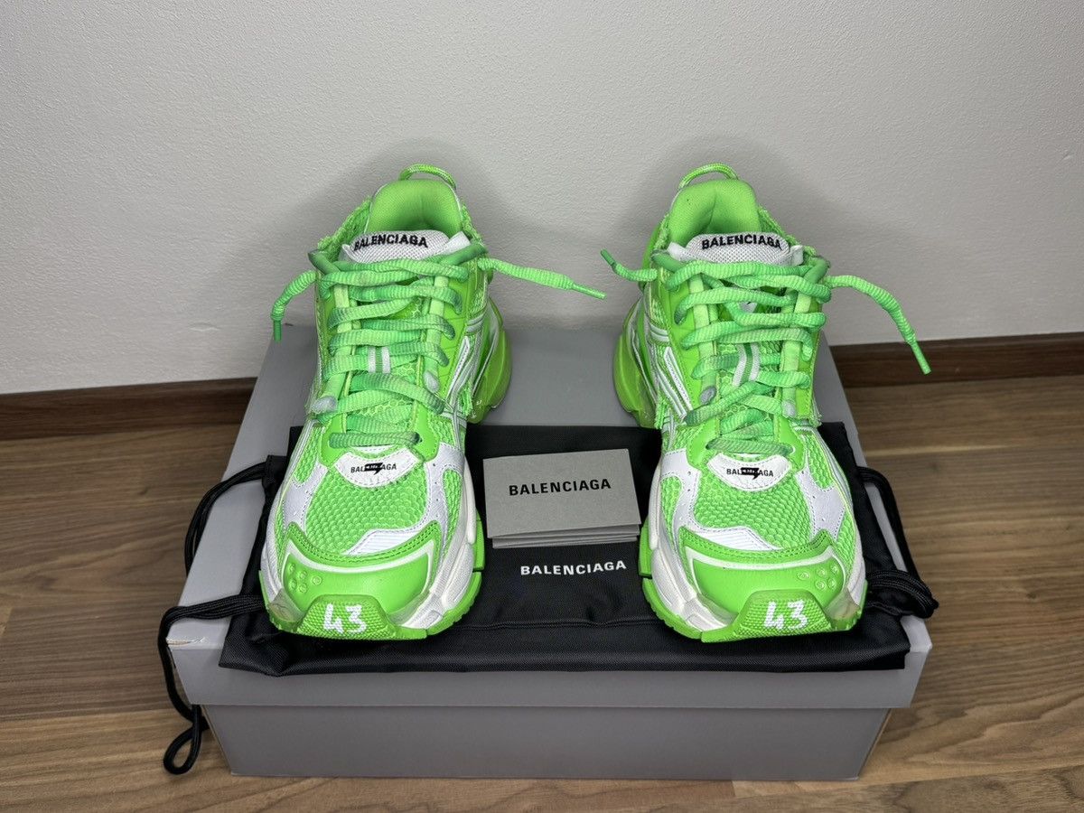 Balenciaga Balenciaga Runner Fluo Green Size US 10 / EU 43 - 3 Thumbnail