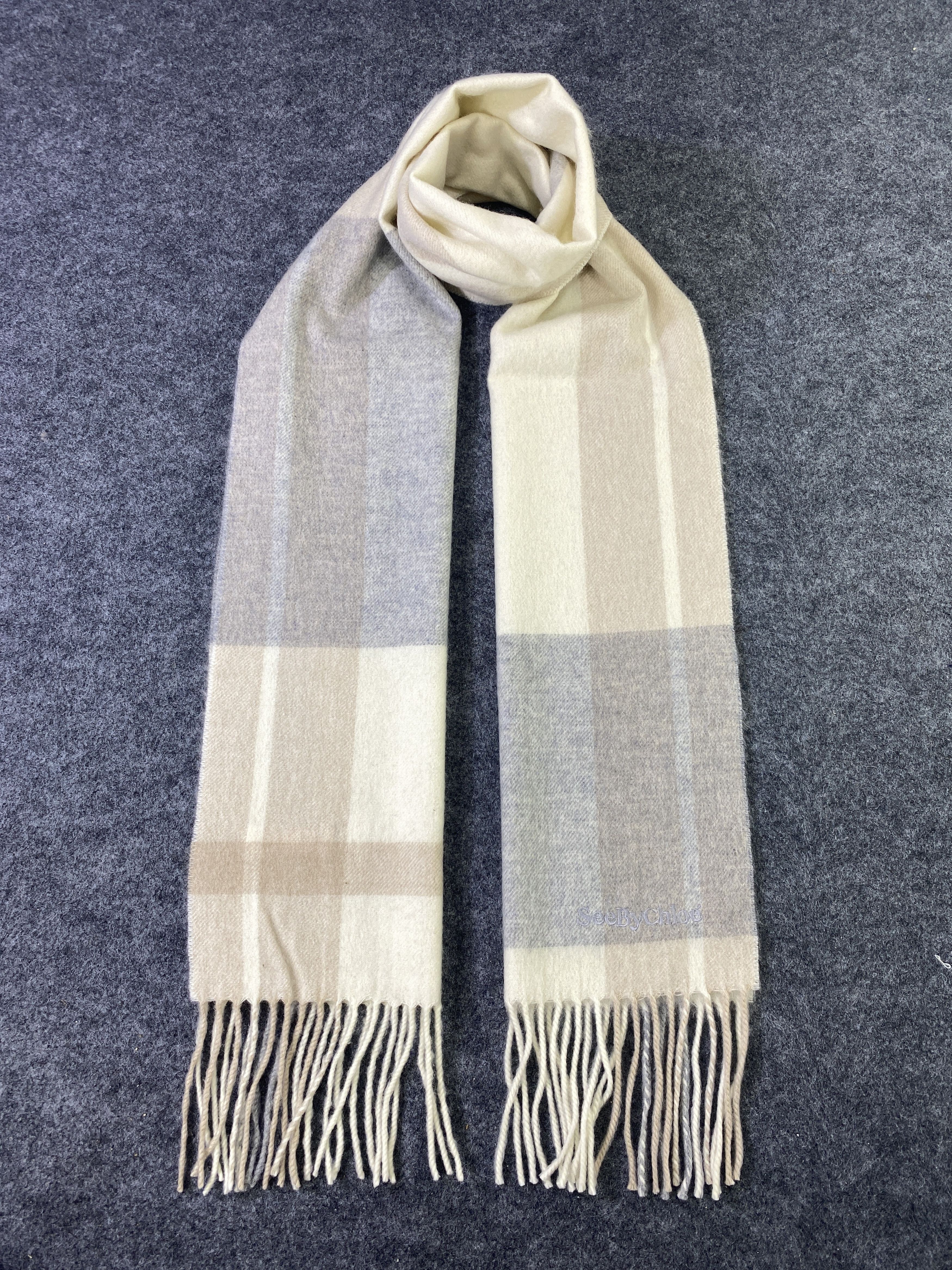 Designer See by Chloe Scarf / Muffler / Neckwear T774 Size ONE SIZE - 1 Thumbnail