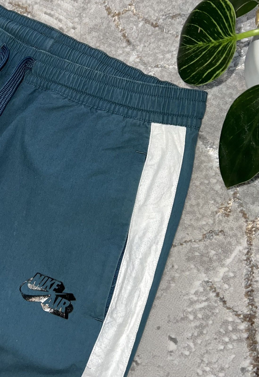Nike × Vintage NIKE 00S VINTAGE 🦍 NYLON SWEATPANTS Y2K JOGGERS Size US 34 / EU 50 - 2 Thumbnail