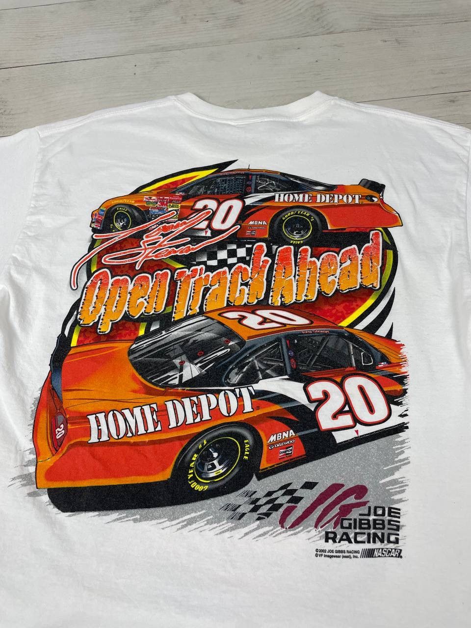 NASCAR Vintage Tony Steward 2002 Nascar Out In Front T-Shirt Size US XL / EU 56 / 4 - 17 Thumbnail